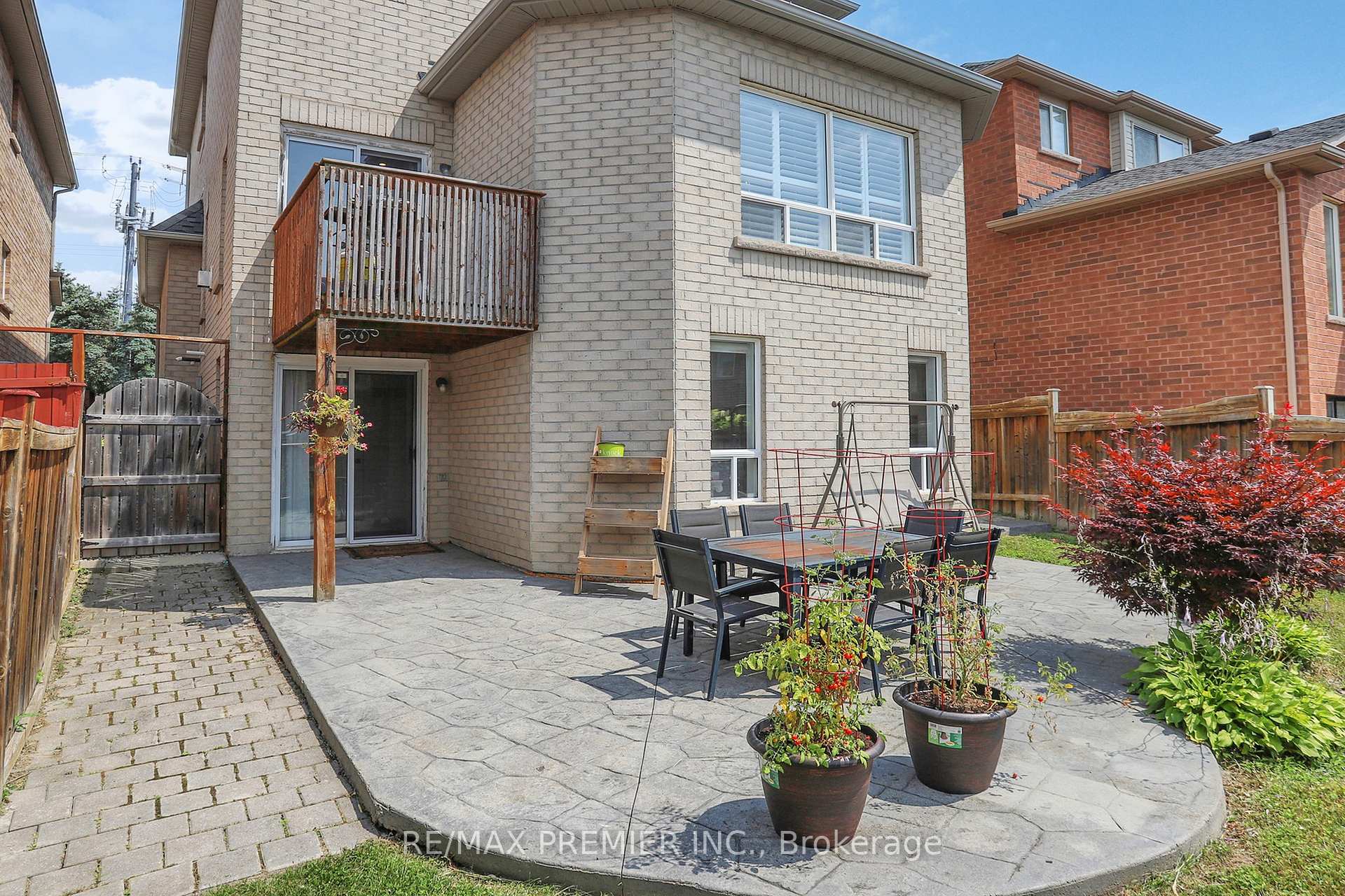 Photo 47 of 15 Gray Park Drive, Caledon, Bolton West — HOMEH