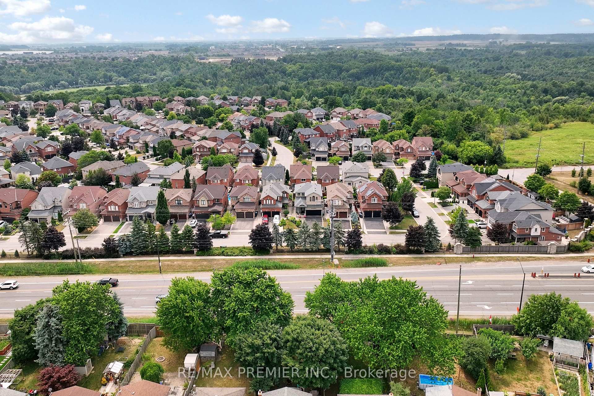 Photo 37 of 15 Gray Park Drive, Caledon, Bolton West — HOMEH