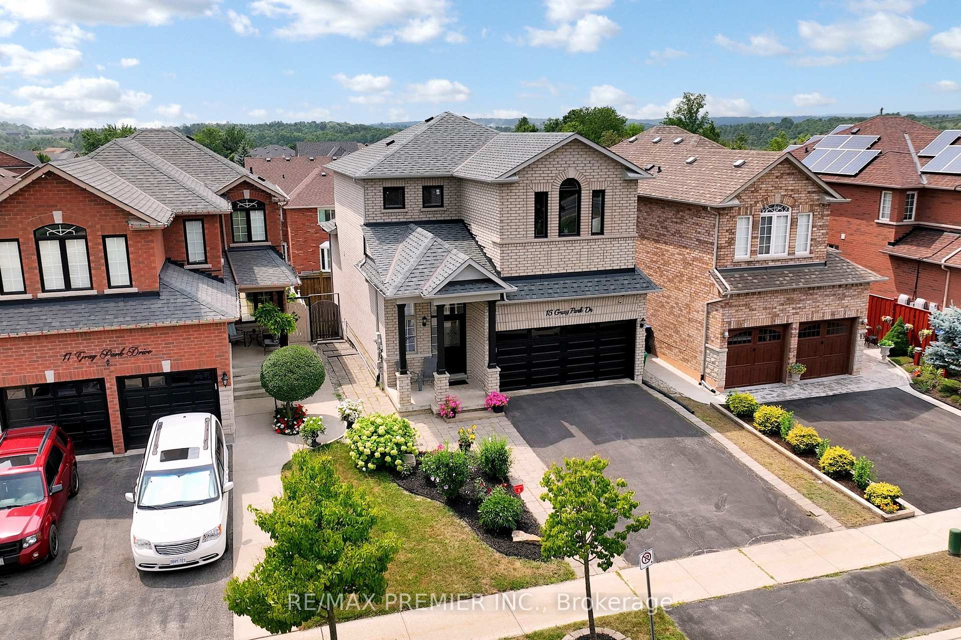 Photo 36 of 15 Gray Park Drive, Caledon, Bolton West — HOMEH