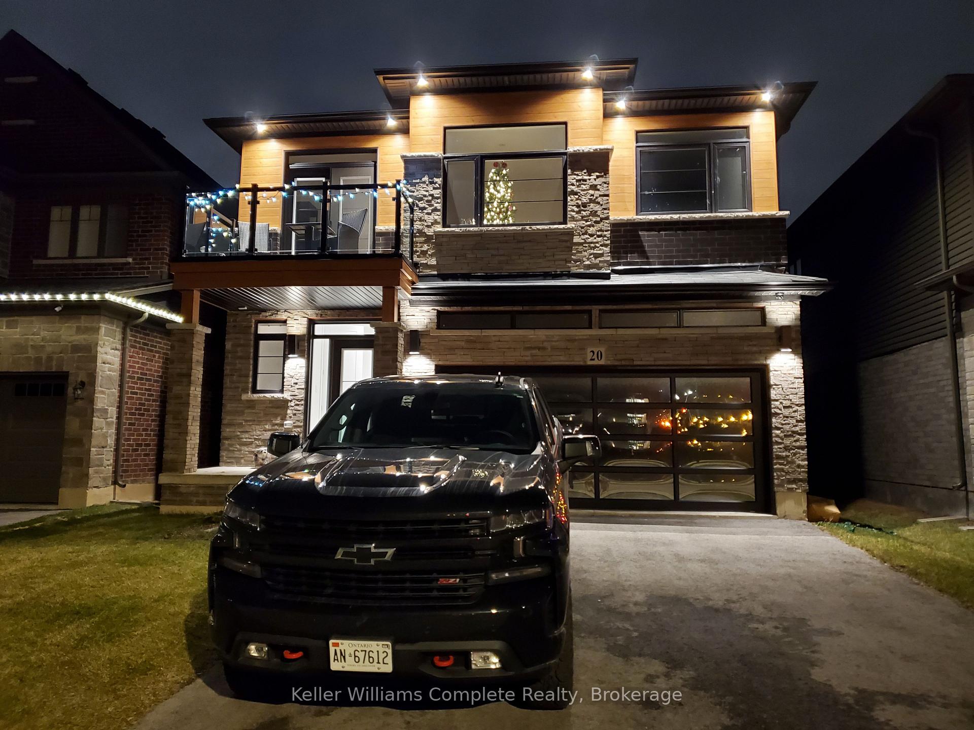 Photo 2 of 20 Columbus Gate, Hamilton, Stoney Creek Mountain — HOMEH