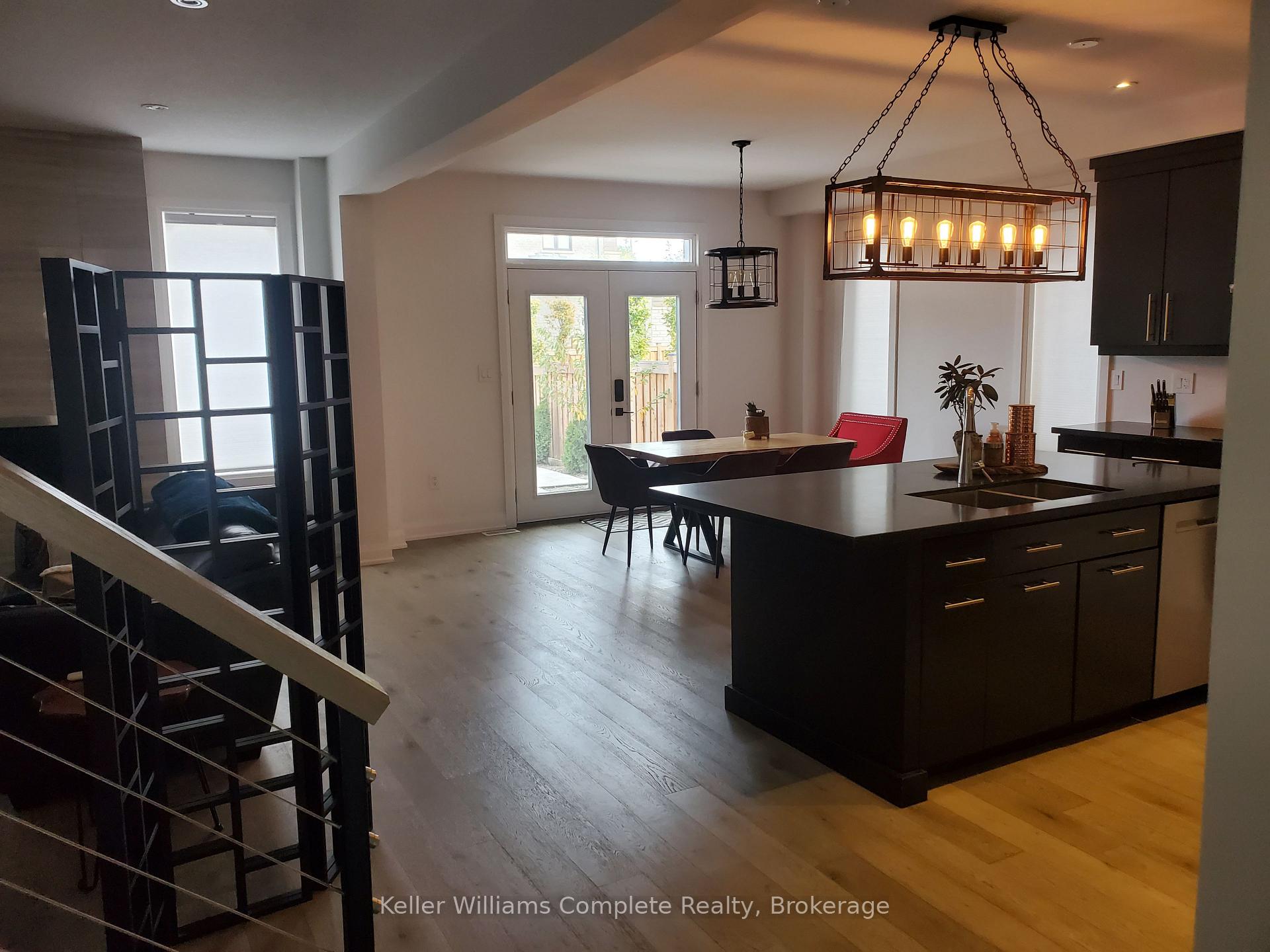 Photo 3 of 20 Columbus Gate, Hamilton, Stoney Creek Mountain — HOMEH