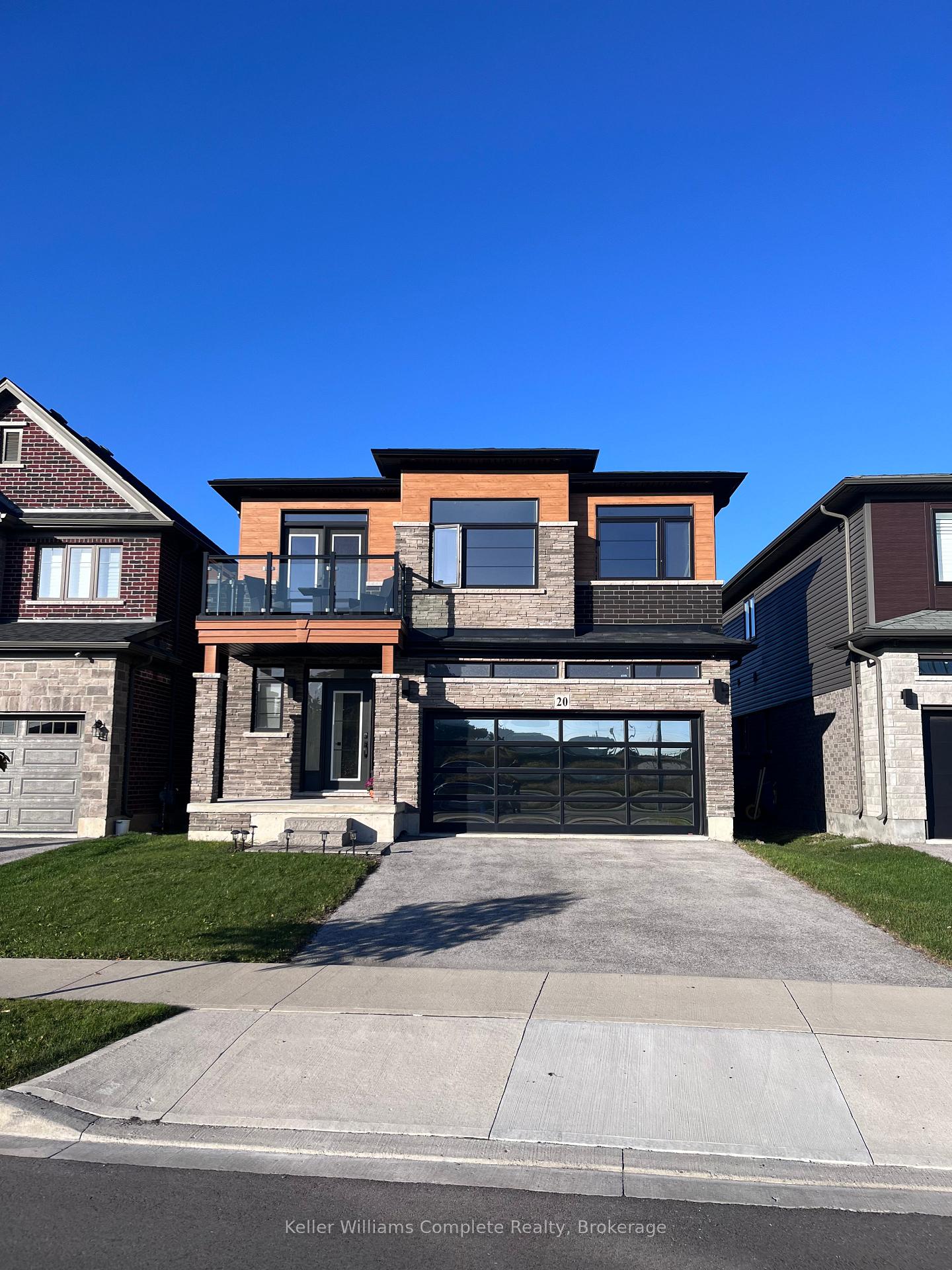 Photo 7 of 20 Columbus Gate, Hamilton, Stoney Creek Mountain — HOMEH