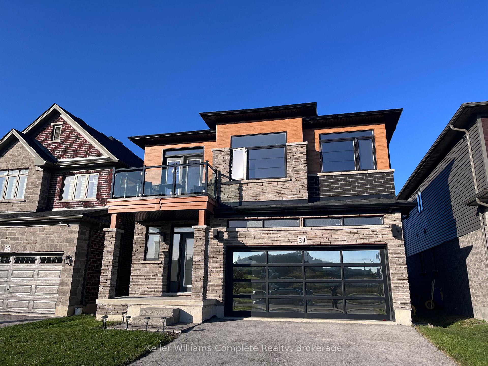 Photo 8 of 20 Columbus Gate, Hamilton, Stoney Creek Mountain — HOMEH