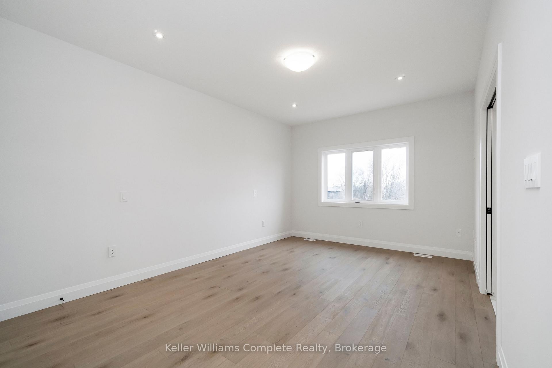 Photo 29 of 20 Columbus Gate, Hamilton, Stoney Creek Mountain — HOMEH