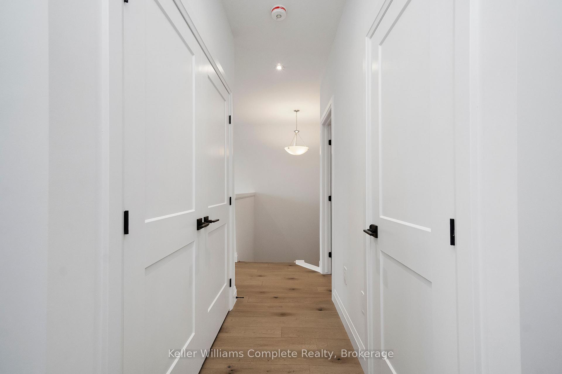 Photo 37 of 20 Columbus Gate, Hamilton, Stoney Creek Mountain — HOMEH