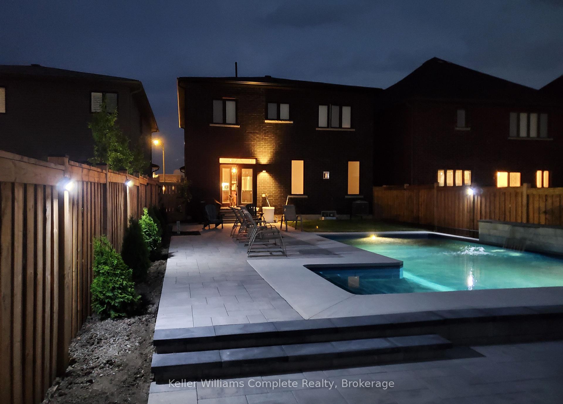 Photo 40 of 20 Columbus Gate, Hamilton, Stoney Creek Mountain — HOMEH