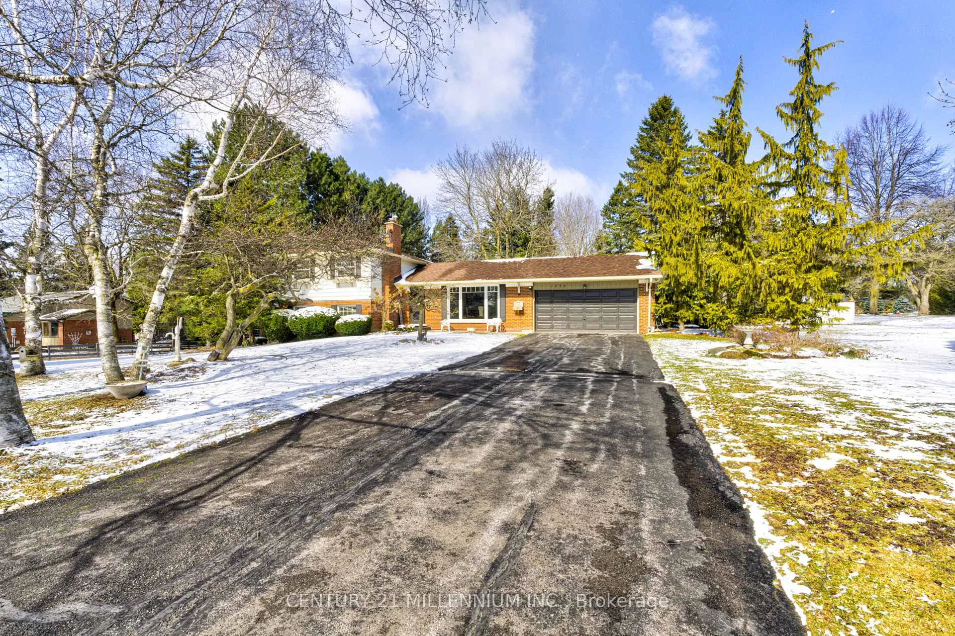 Photo 2 of 1659 Hawthorn Avenue, Caledon, Caledon Village — HOMEH