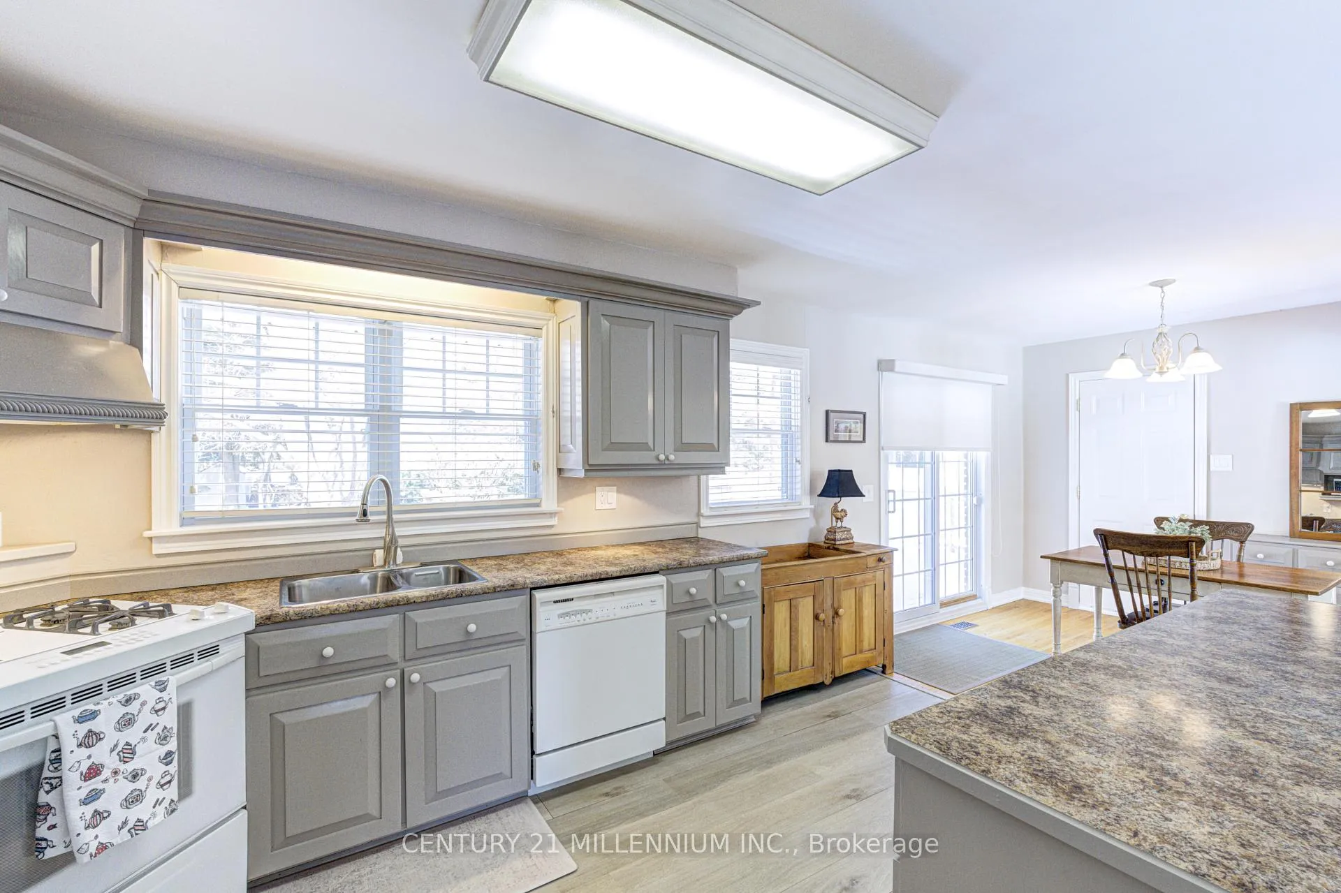 Photo 13 of 1659 Hawthorn Avenue, Caledon, Caledon Village — HOMEH