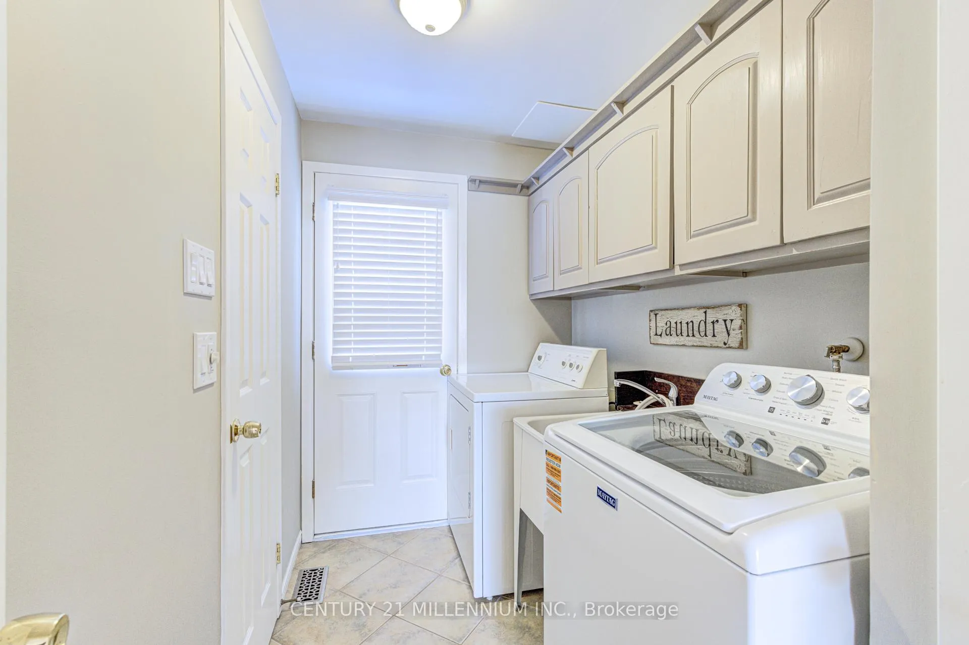 Photo 26 of 1659 Hawthorn Avenue, Caledon, Caledon Village — HOMEH