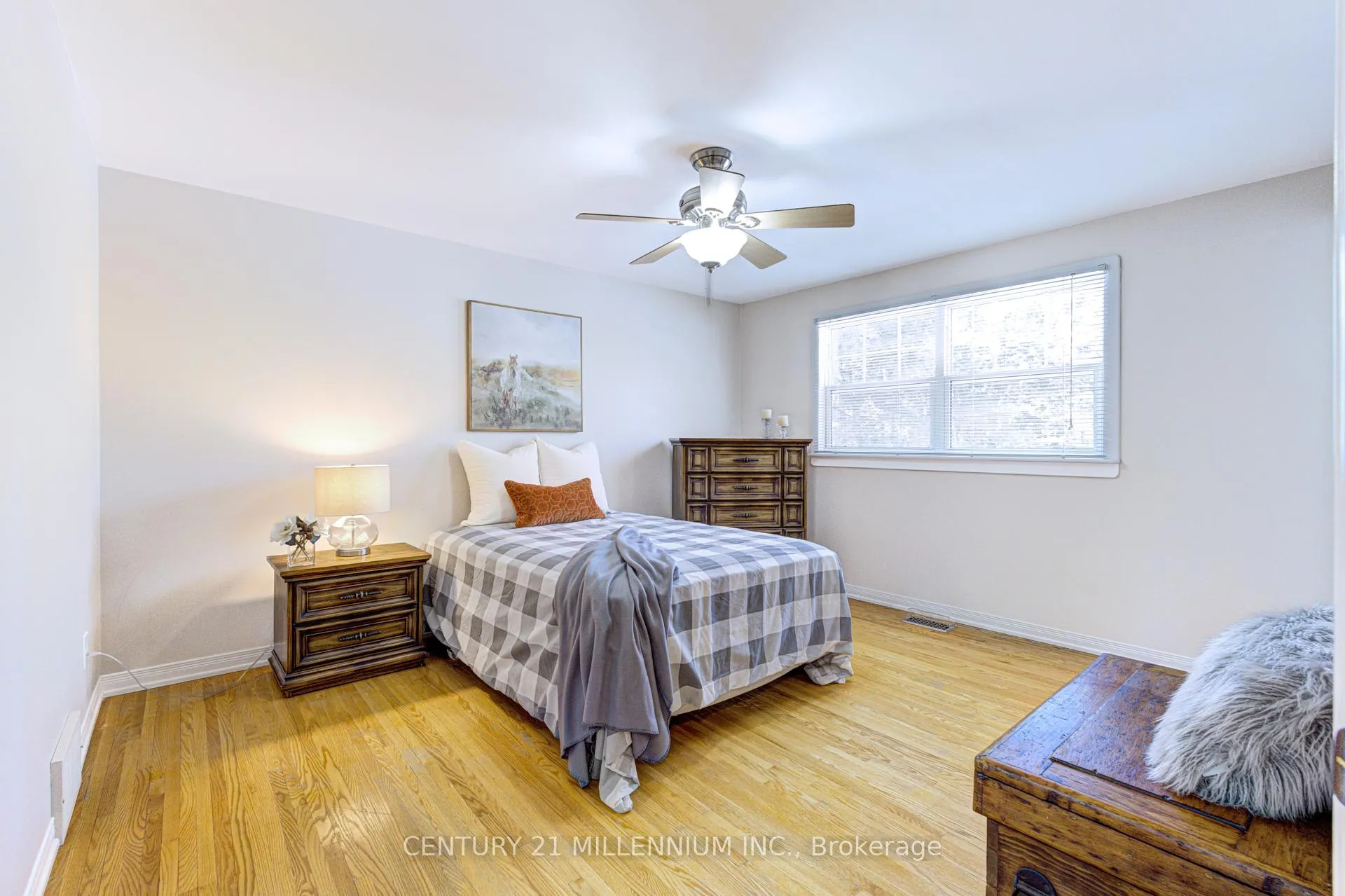 Photo 31 of 1659 Hawthorn Avenue, Caledon, Caledon Village — HOMEH