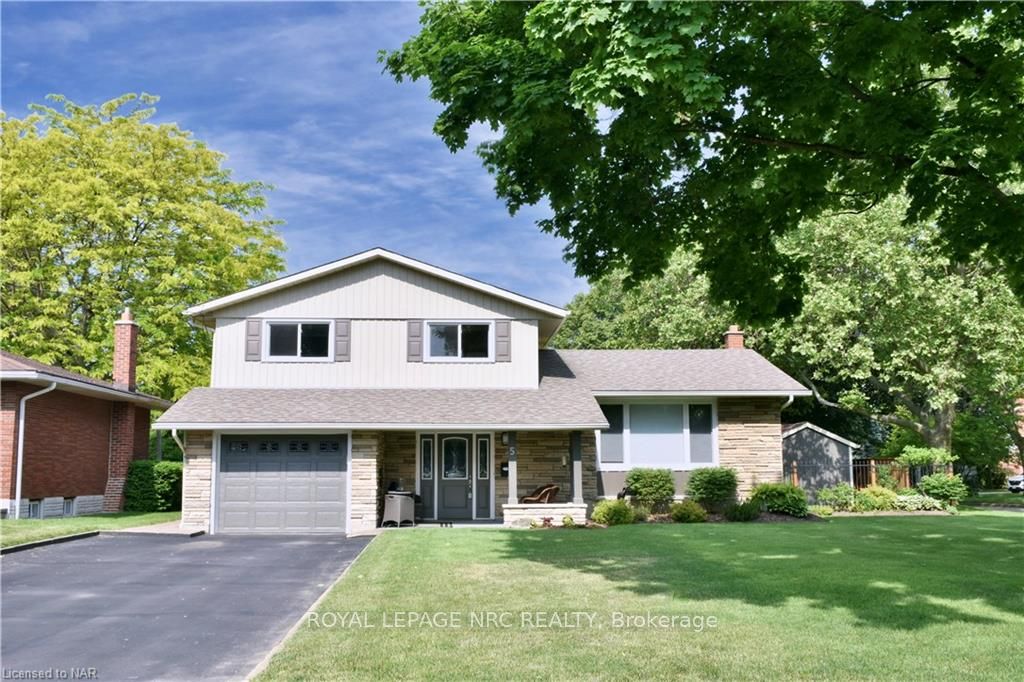 Front of 5 Upper Canada Drive