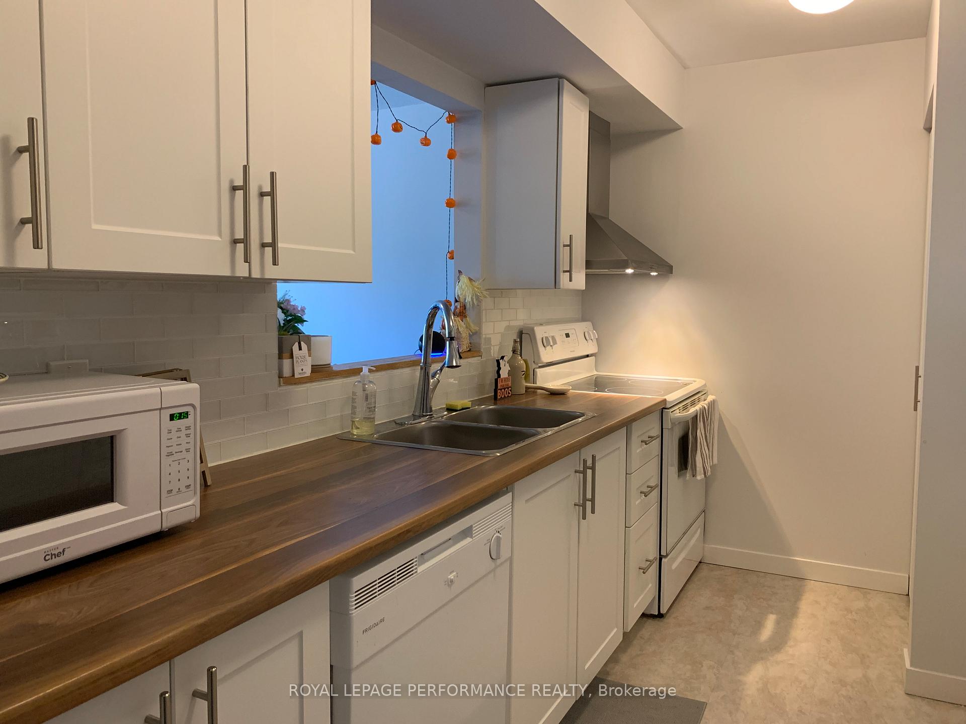 Photo 23 of Unit 204, 268 Lorry Greenberg Drive, Ottawa, Hunt Club Park/Greenboro — HOMEH