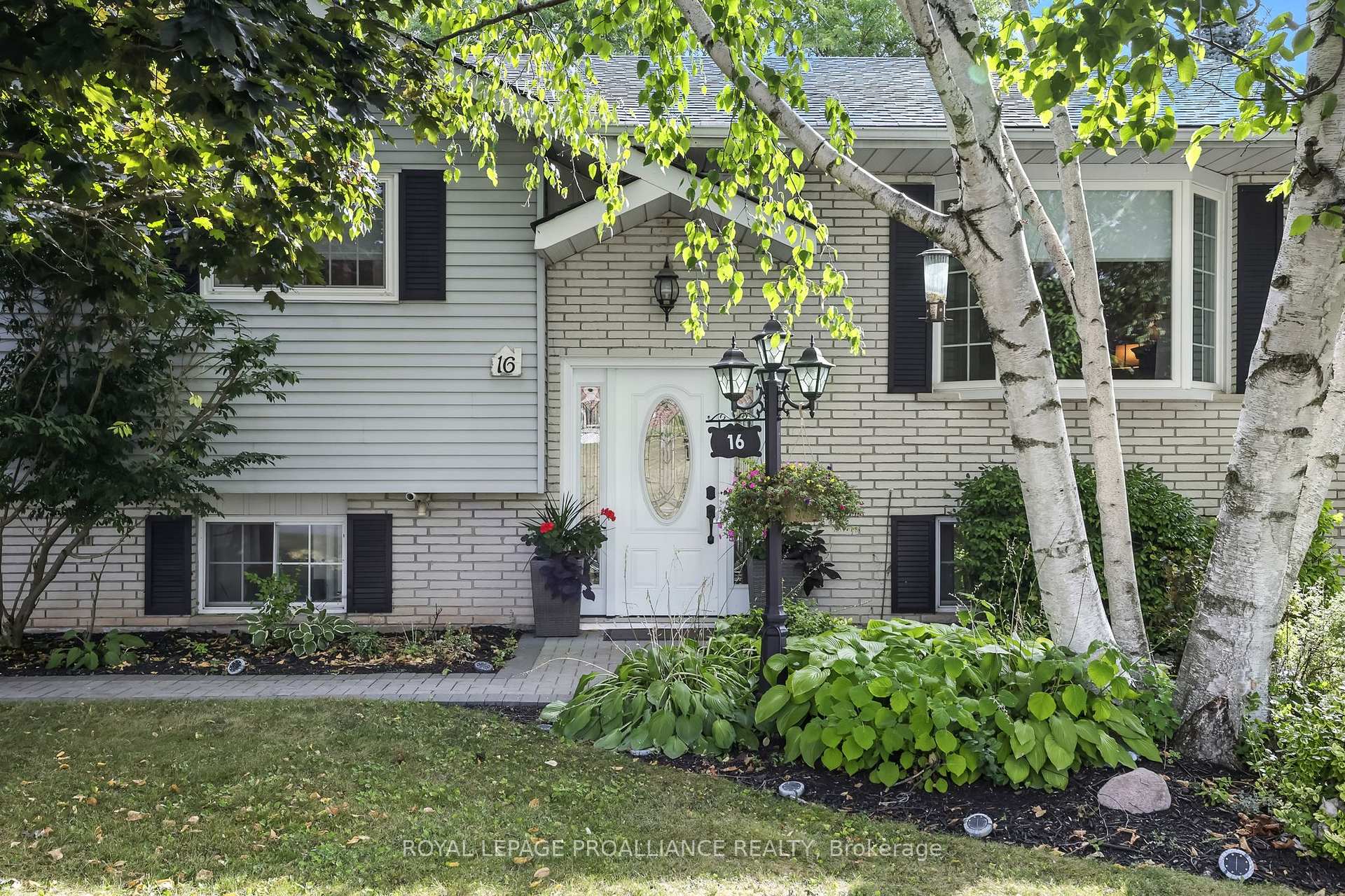 Photo 3 of 16 Durham Street N, Cramahe, Colborne — HOMEH