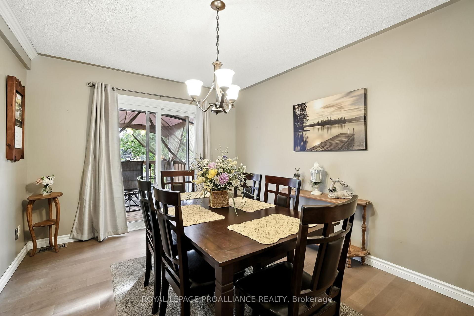 Photo 15 of 16 Durham Street N, Cramahe, Colborne — HOMEH