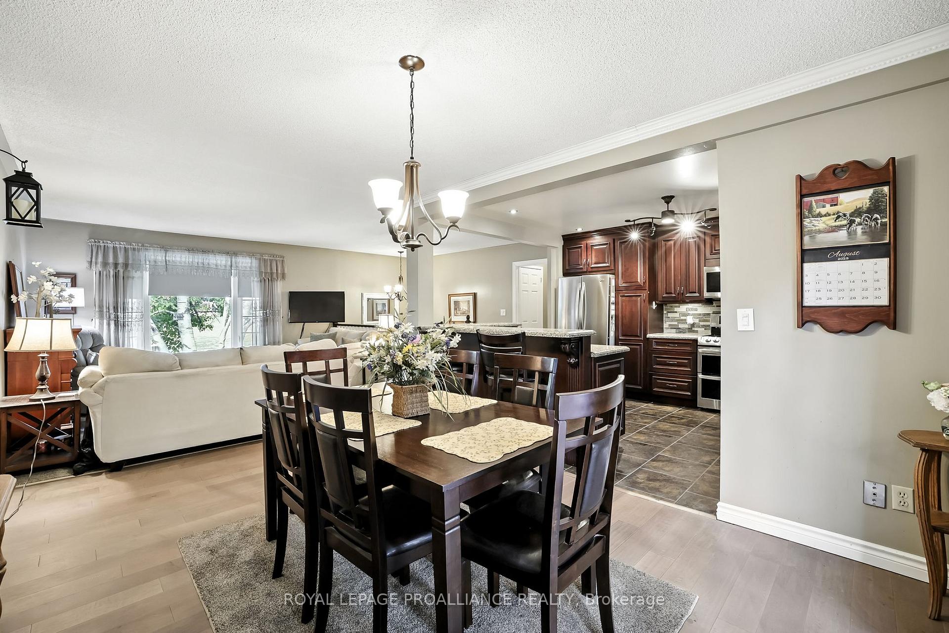 Photo 16 of 16 Durham Street N, Cramahe, Colborne — HOMEH