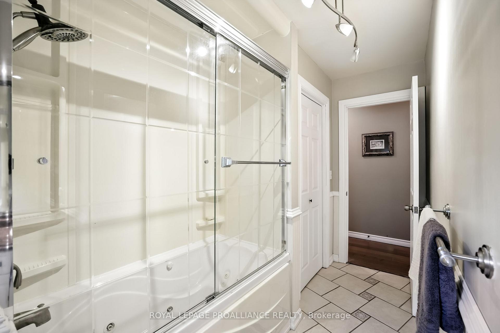 Photo 26 of 16 Durham Street N, Cramahe, Colborne — HOMEH