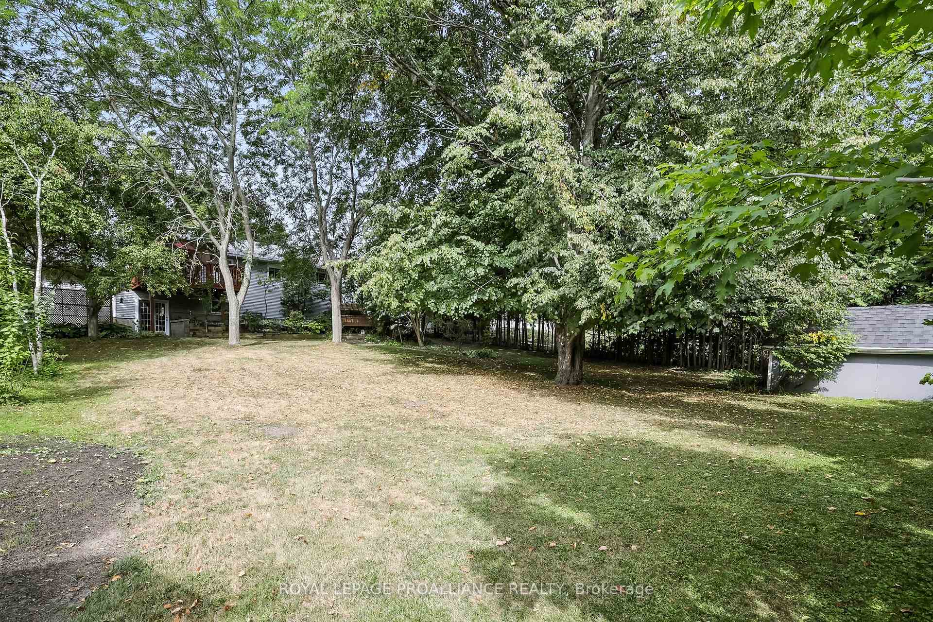Photo 46 of 16 Durham Street N, Cramahe, Colborne — HOMEH