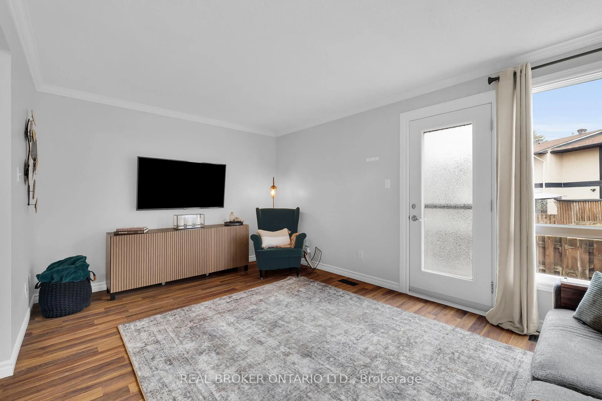 Photo 9 of 101 Mcclintock Way, Ottawa, Kanata - Katimavik — HOMEH