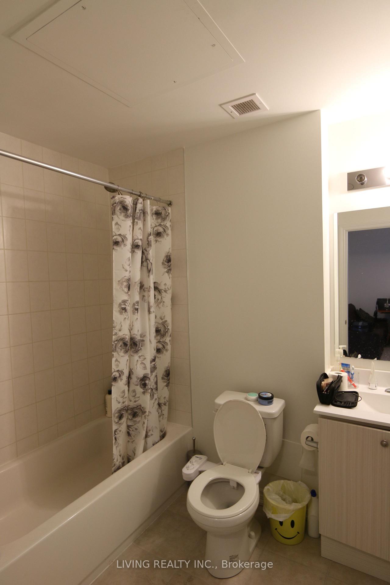Photo 8 of Unit Ph-01, 8323 Kennedy Road, Markham, Village Green-South Unionville — HOMEH
