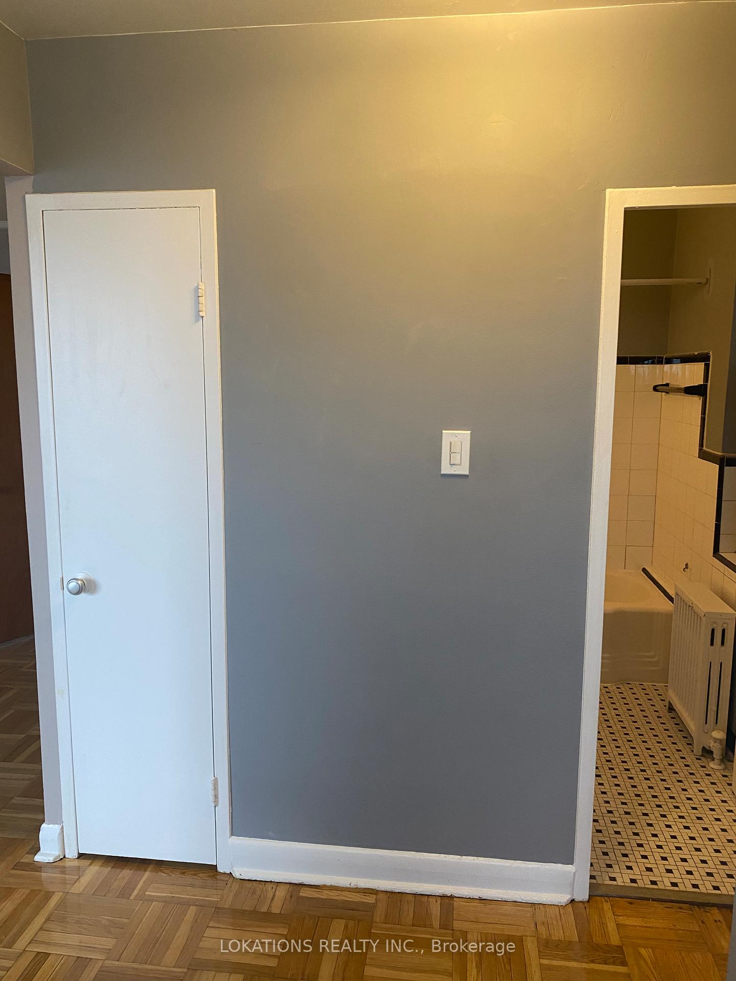 Photo 7 of Unit 306, 2135 Avenue Road, Toronto, Bedford Park-Nortown — HOMEH