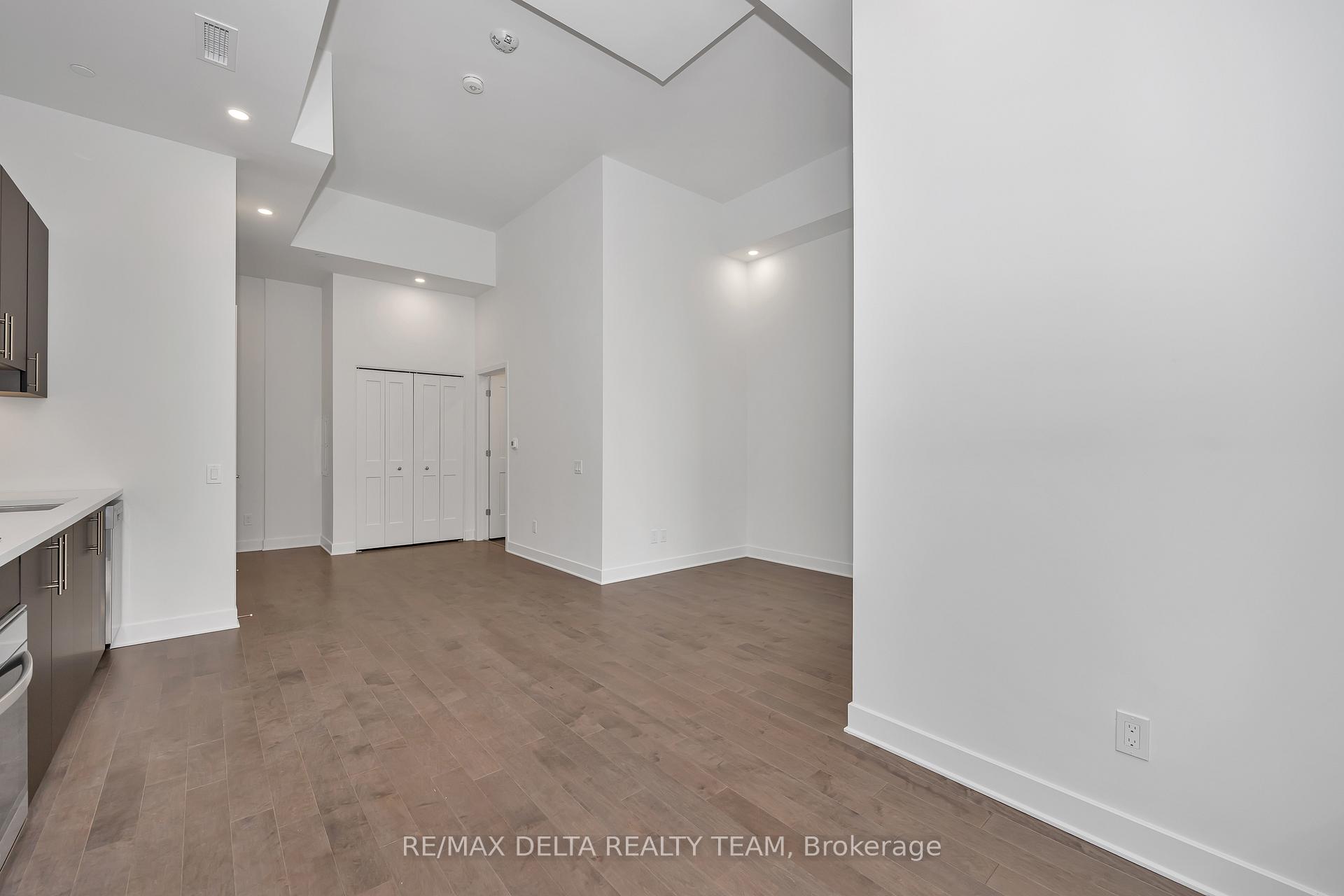 Photo 17 of Unit 203, 180 George Street, Ottawa, Lower Town/Byward Market — HOMEH