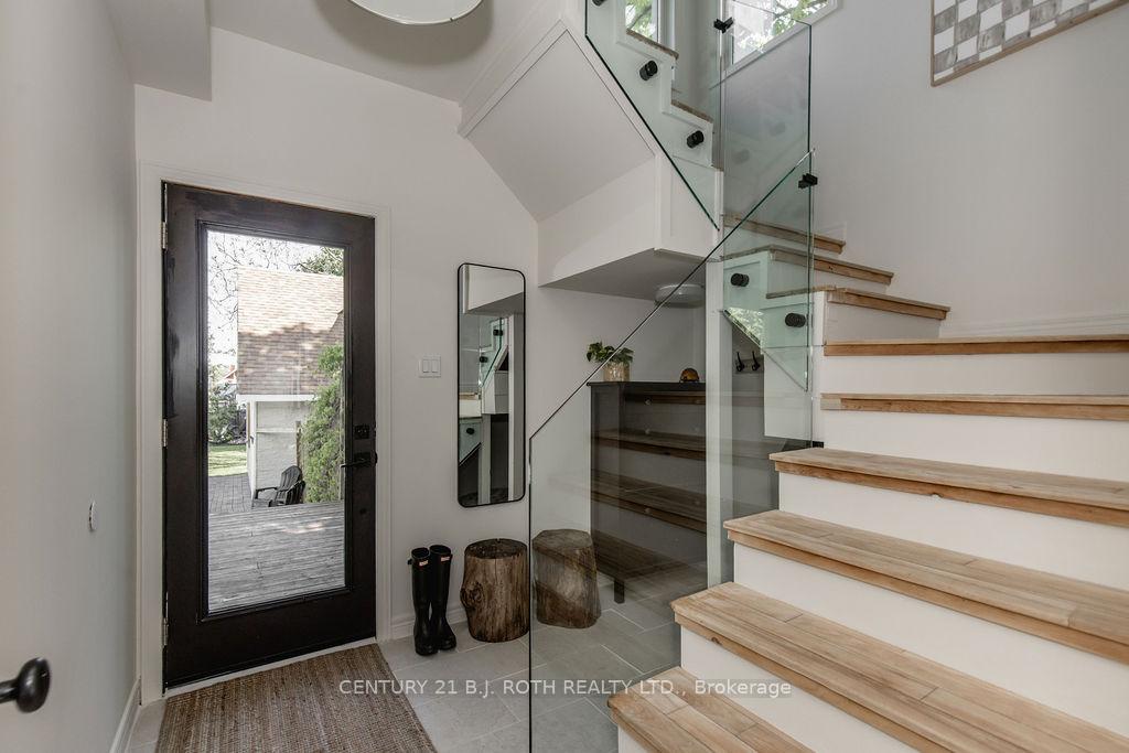 Photo 20 of 56 Holgate Street, Barrie, Allandale — HOMEH