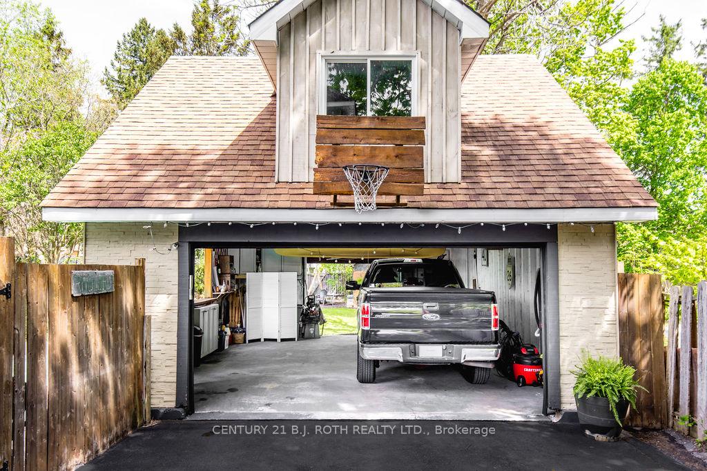 Photo 46 of 56 Holgate Street, Barrie, Allandale — HOMEH
