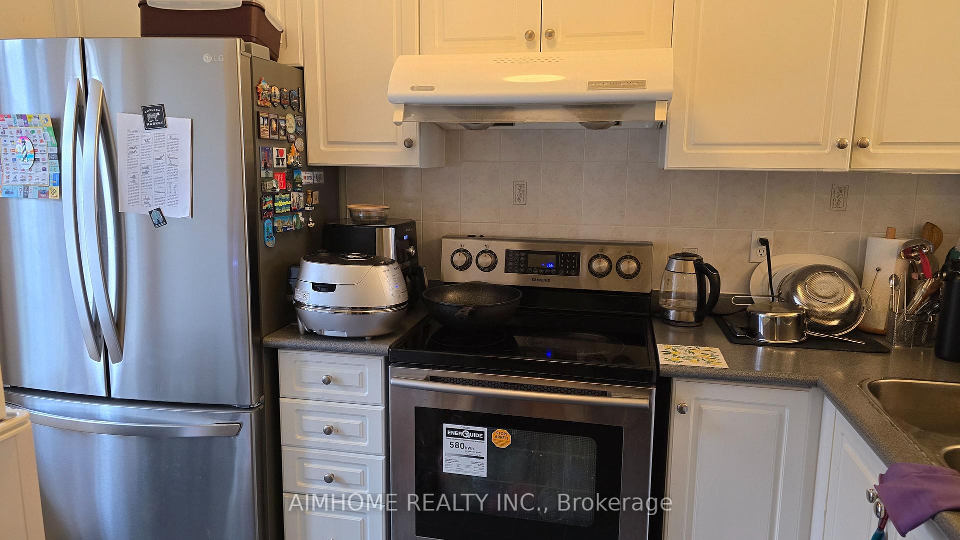 Photo 5 of Unit 6, 2 St Moritz Way, Markham, Unionville — HOMEH