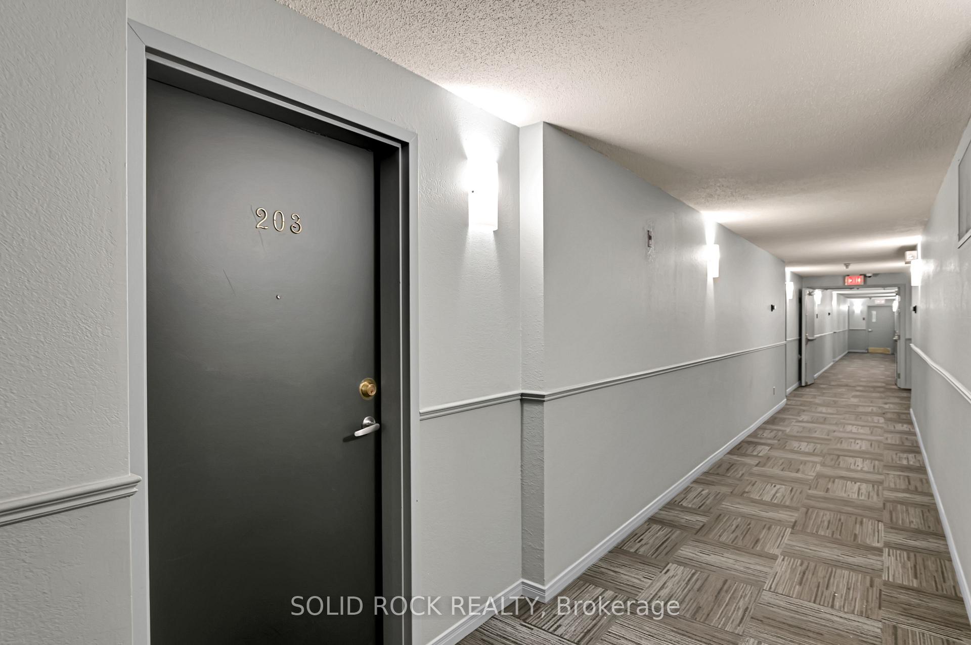Photo 4 of Unit 203, 1490 Heron Road, Ottawa, Heron Gate — HOMEH