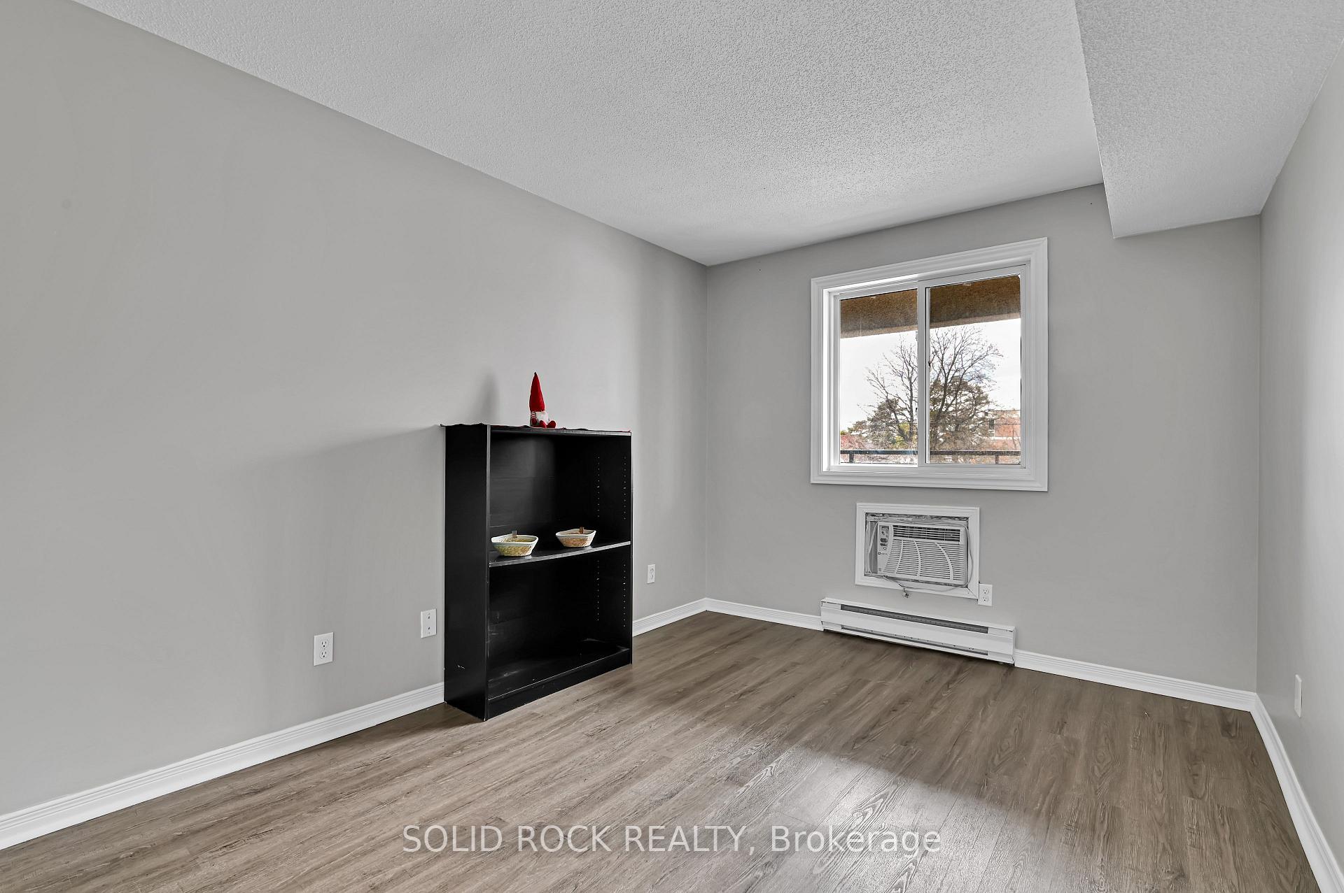 Photo 16 of Unit 203, 1490 Heron Road, Ottawa, Heron Gate — HOMEH