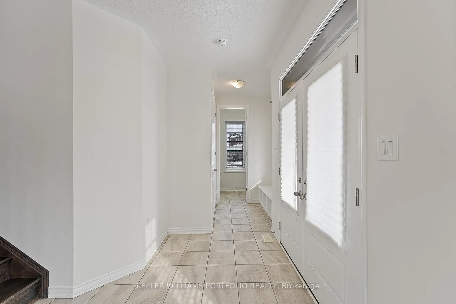 Photo 5 of 92 Callandar Road, Brampton, Northwest Brampton — HOMEH