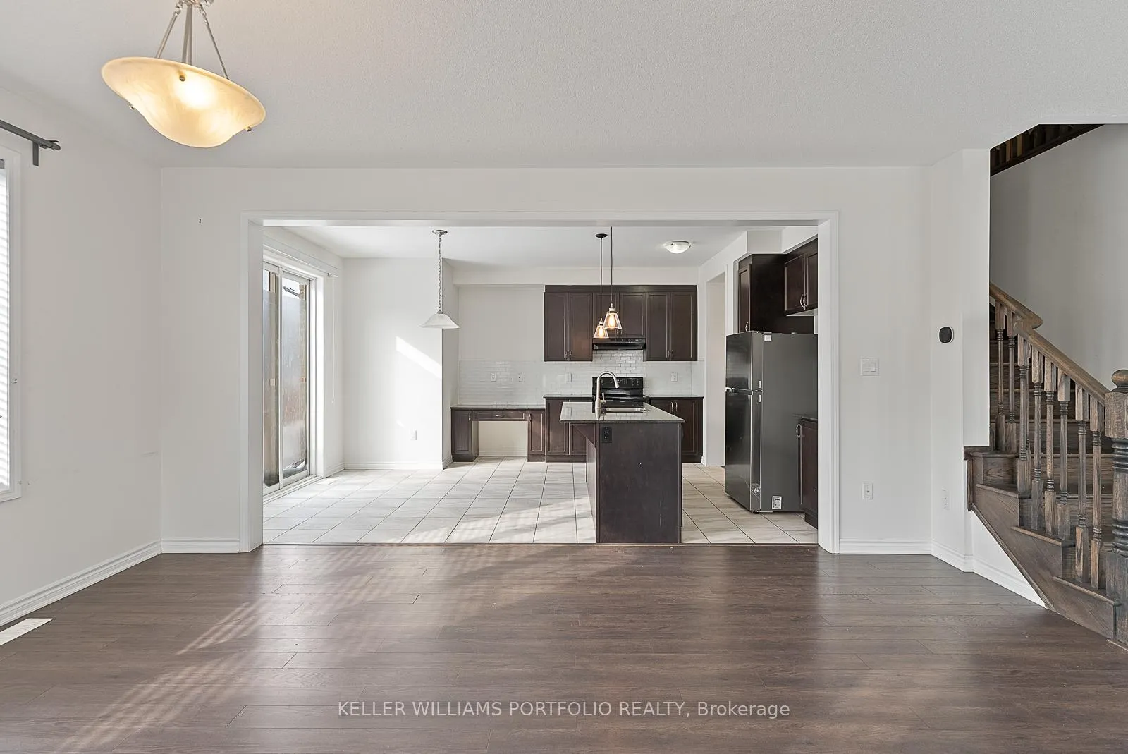 Photo 7 of 92 Callandar Road, Brampton, Northwest Brampton — HOMEH