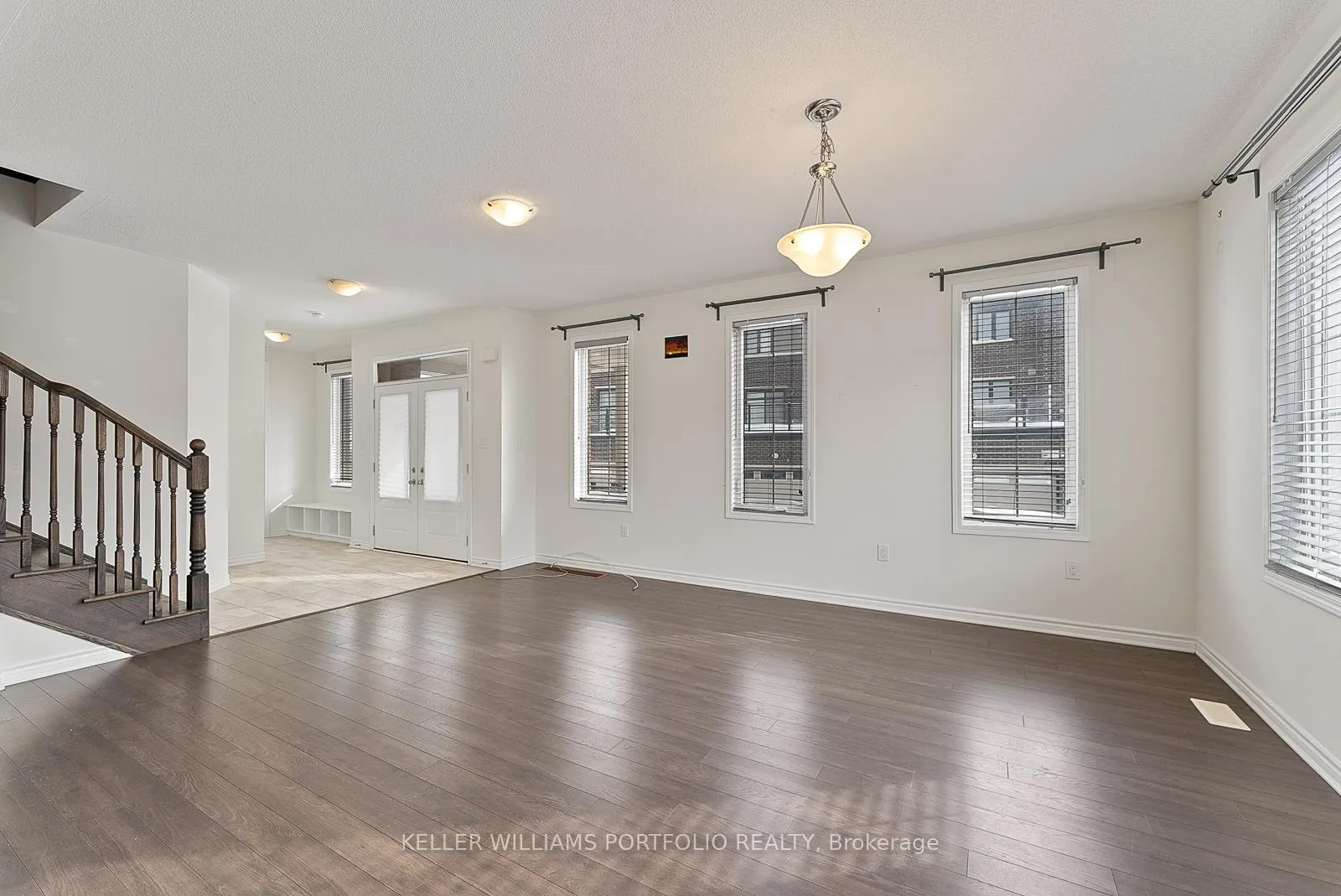 Photo 9 of 92 Callandar Road, Brampton, Northwest Brampton — HOMEH