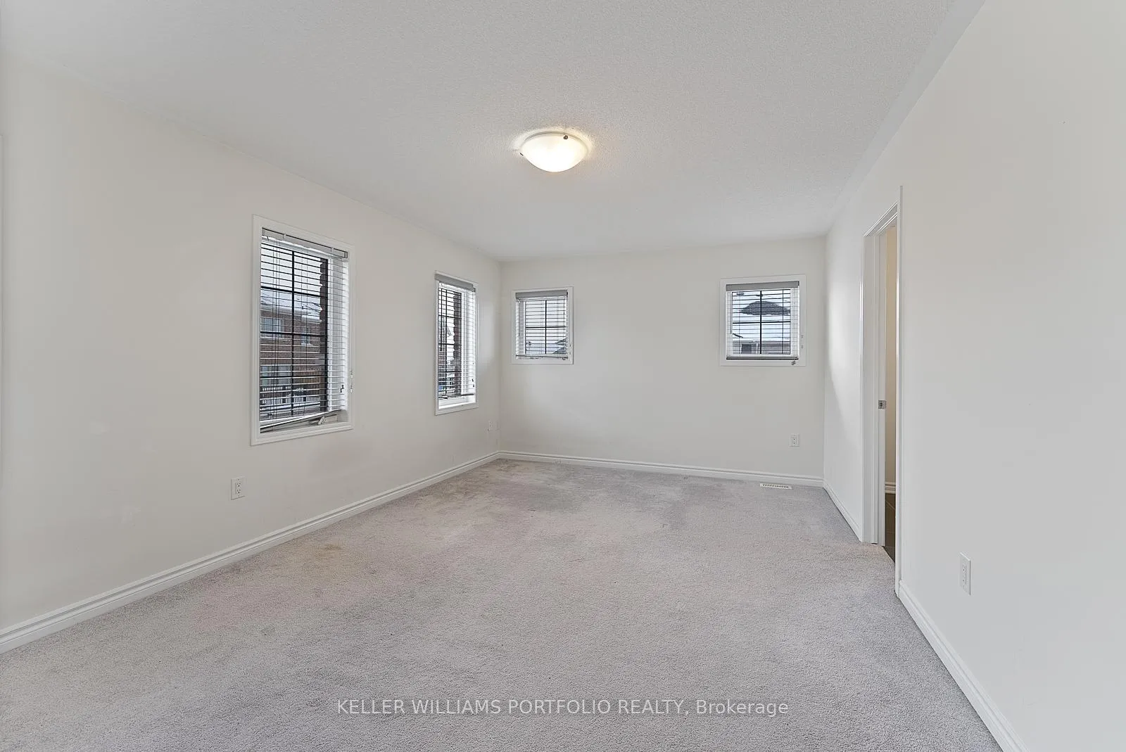 Photo 20 of 92 Callandar Road, Brampton, Northwest Brampton — HOMEH