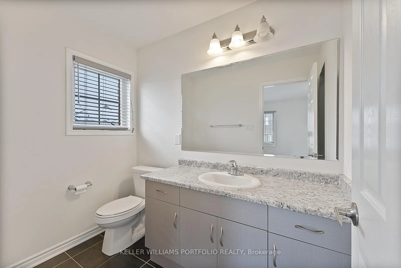 Photo 23 of 92 Callandar Road, Brampton, Northwest Brampton — HOMEH