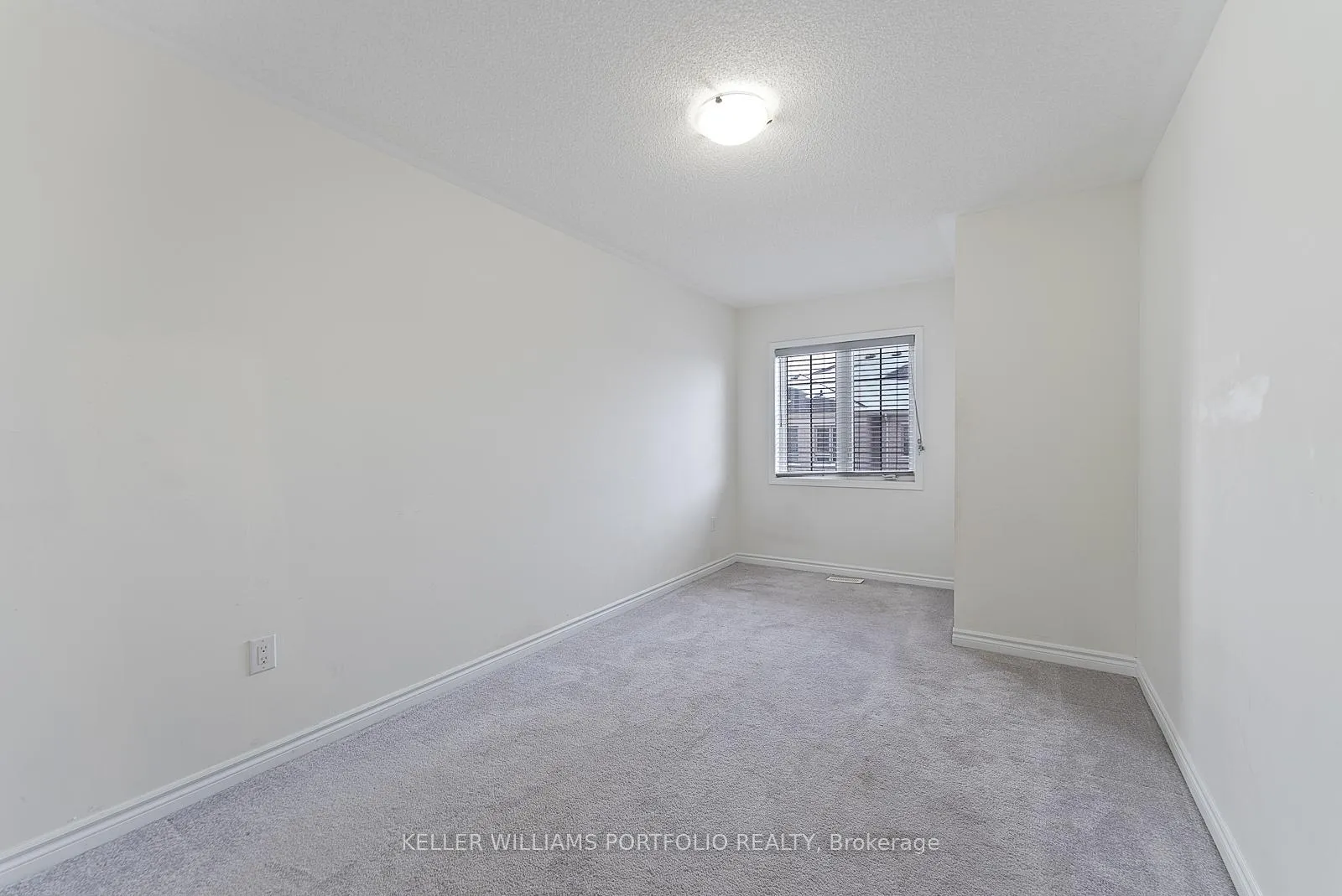 Photo 32 of 92 Callandar Road, Brampton, Northwest Brampton — HOMEH