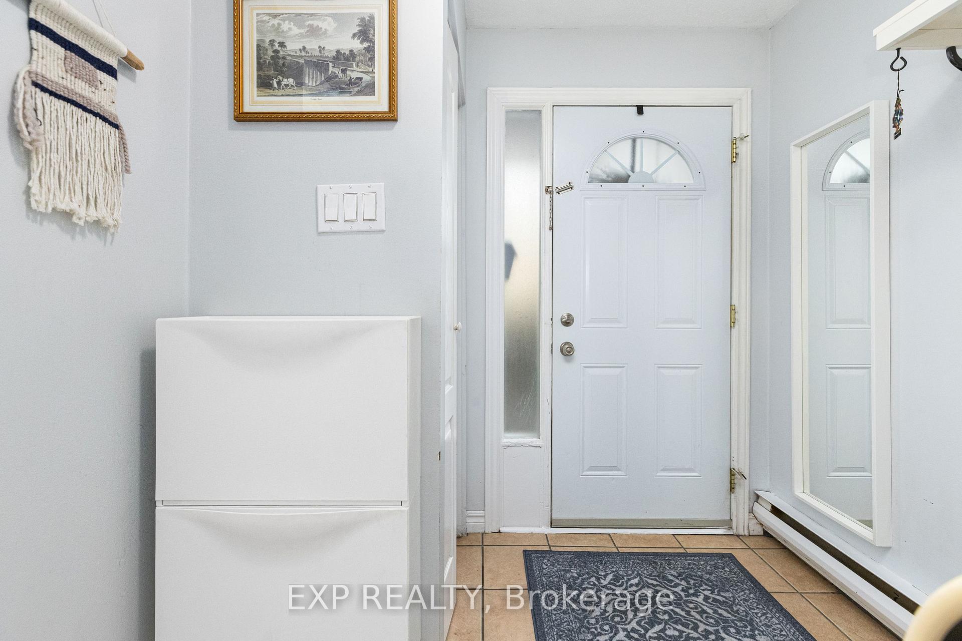 Photo 4 of Unit 94, 215 Petrie Lane, Ottawa, Kanata - Beaverbrook — HOMEH