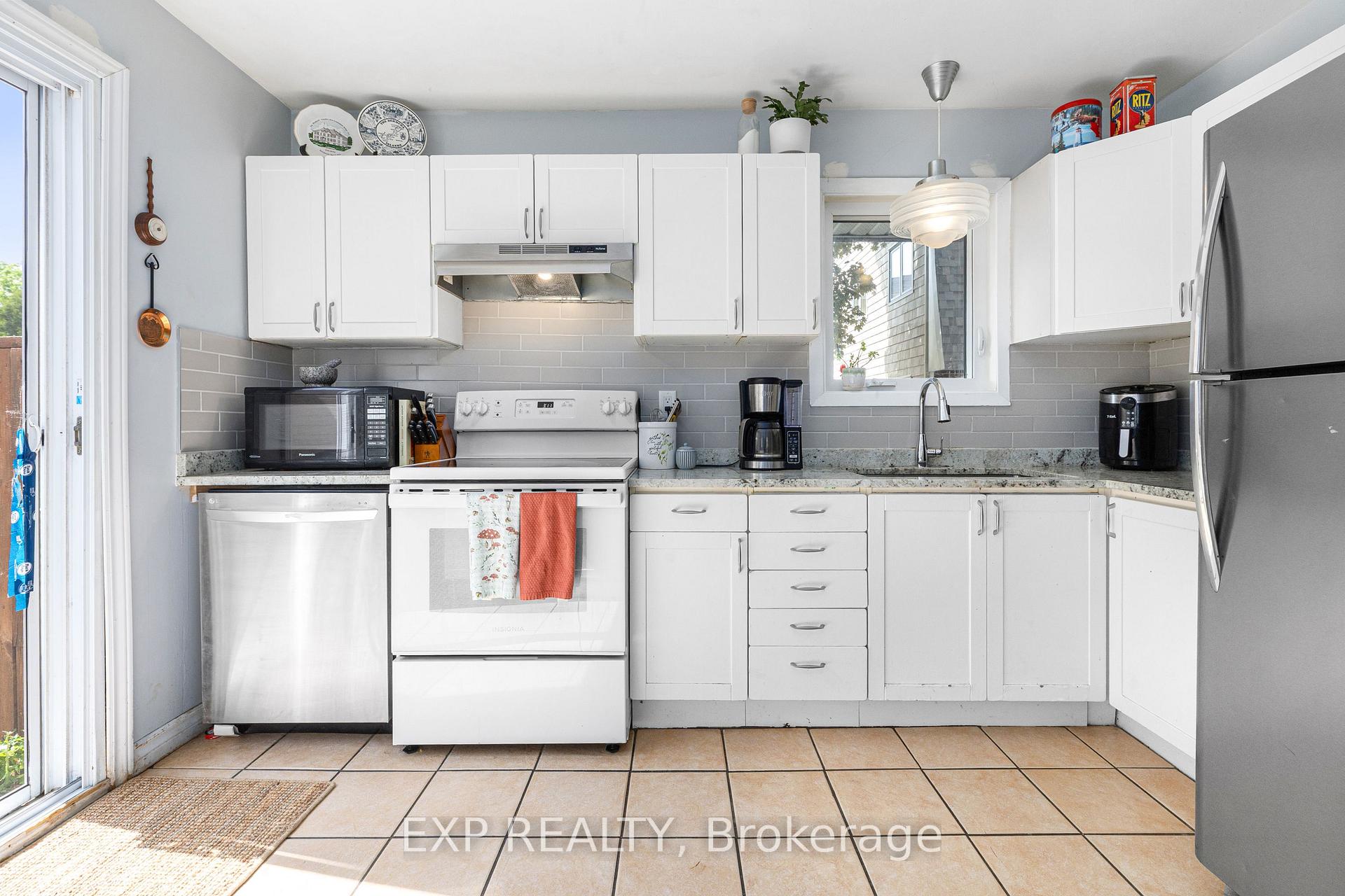 Photo 9 of Unit 94, 215 Petrie Lane, Ottawa, Kanata - Beaverbrook — HOMEH