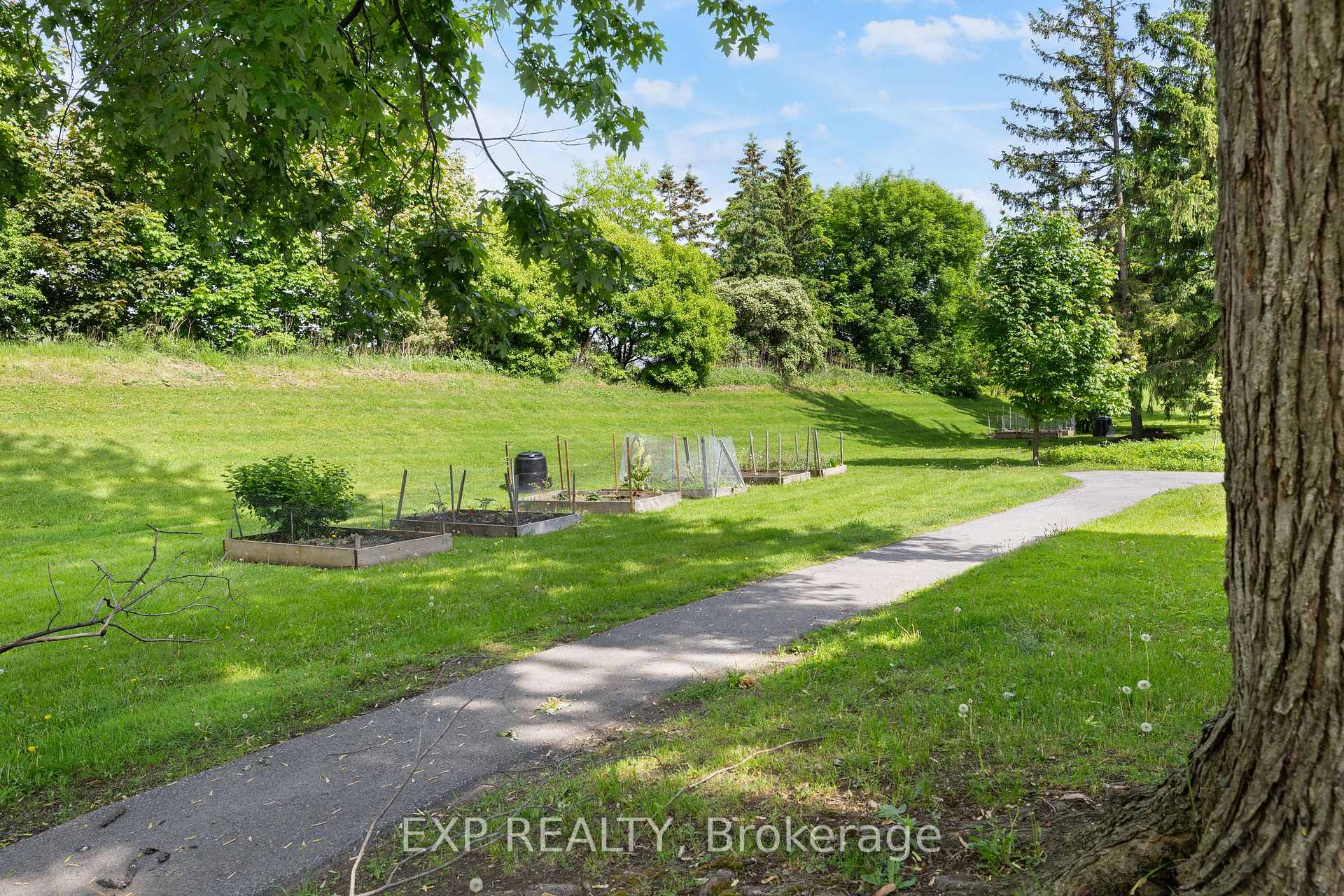 Photo 31 of Unit 94, 215 Petrie Lane, Ottawa, Kanata - Beaverbrook — HOMEH
