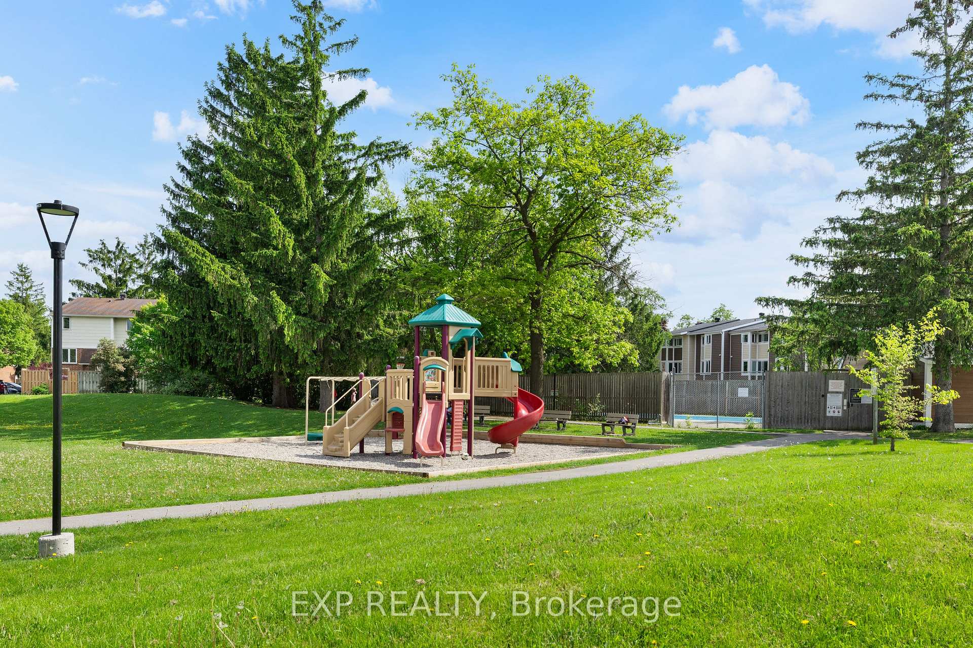 Photo 36 of Unit 94, 215 Petrie Lane, Ottawa, Kanata - Beaverbrook — HOMEH