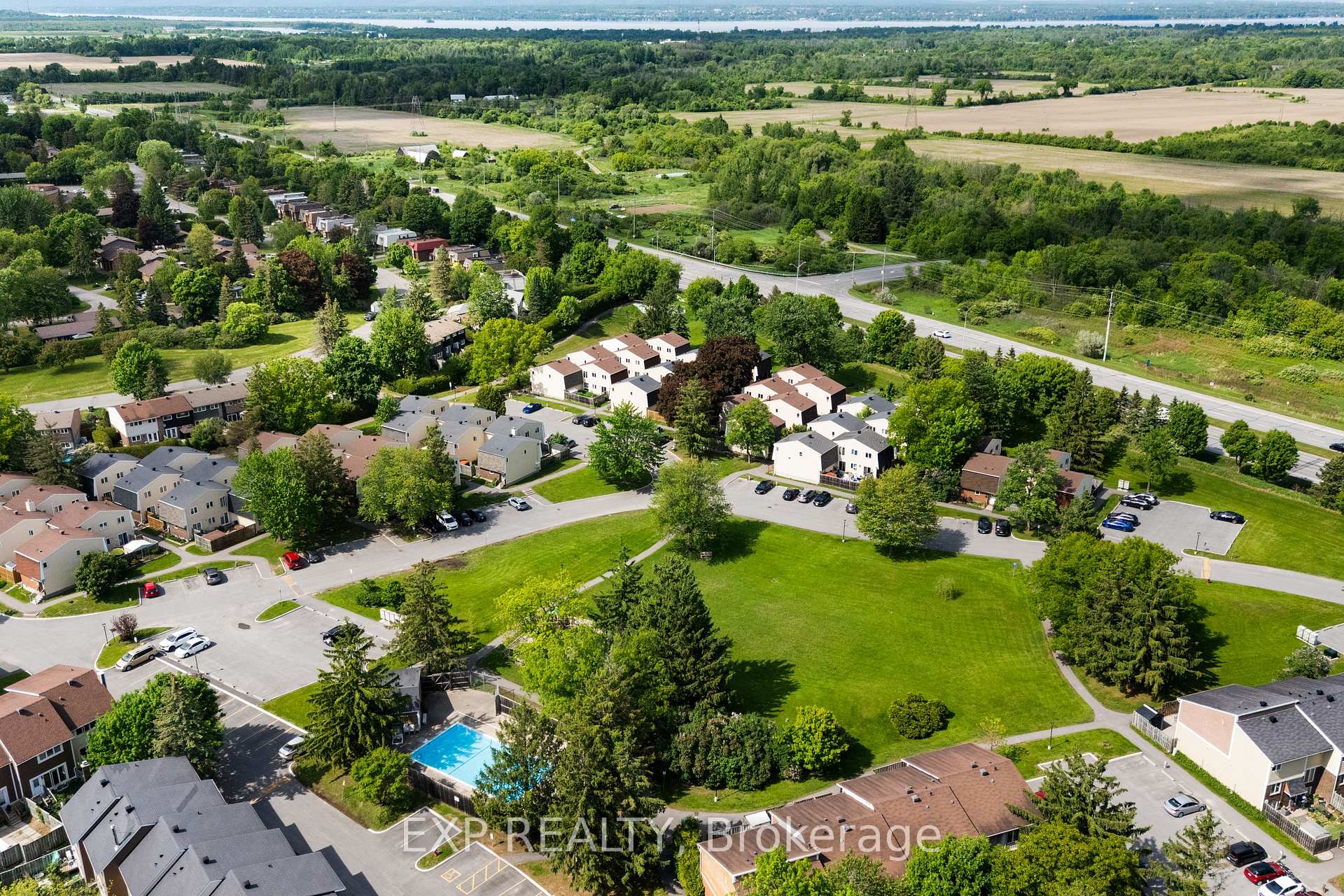 Photo 42 of Unit 94, 215 Petrie Lane, Ottawa, Kanata - Beaverbrook — HOMEH