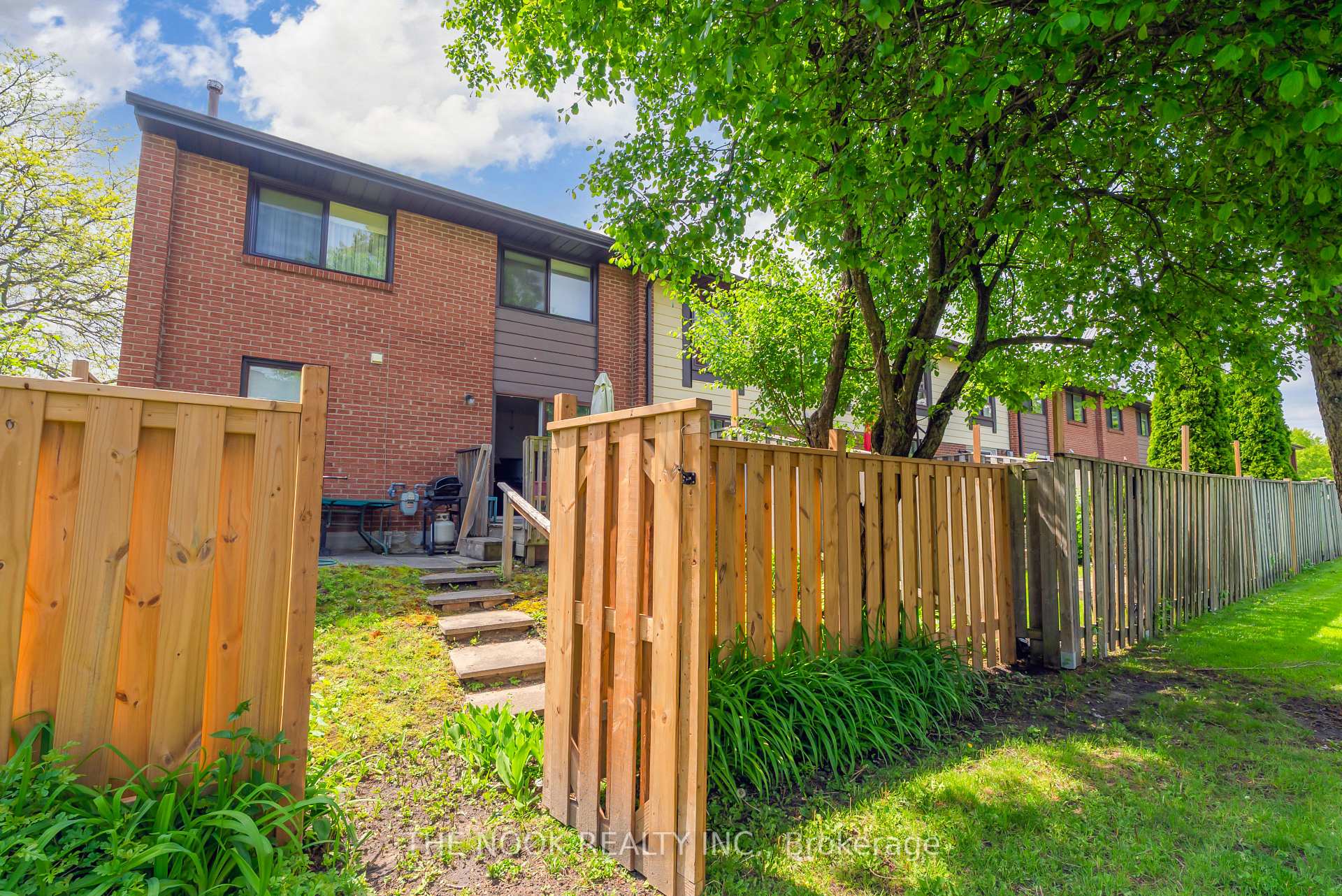 Photo 8 of Unit 28, 155 Glovers Road, Oshawa, Samac — HOMEH