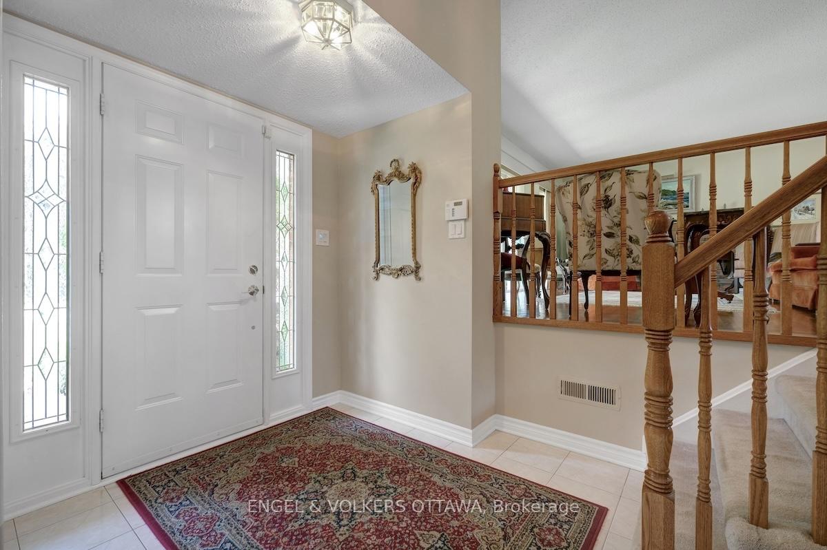 Photo 25 of 15 Dickson Street, Ottawa, Bruce Farm/Graham Park/Qualicum/Bellands — HOMEH