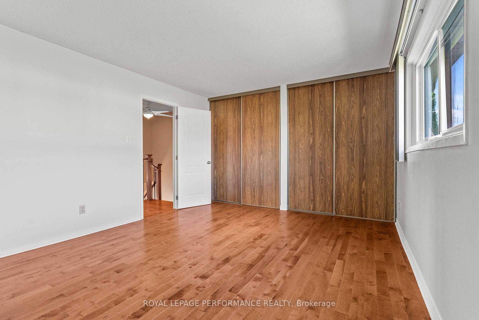 Photo 16 of Unit Unit #18, 1968 Colorado Lane, Ottawa, Orleans/Sunridge — HOMEH