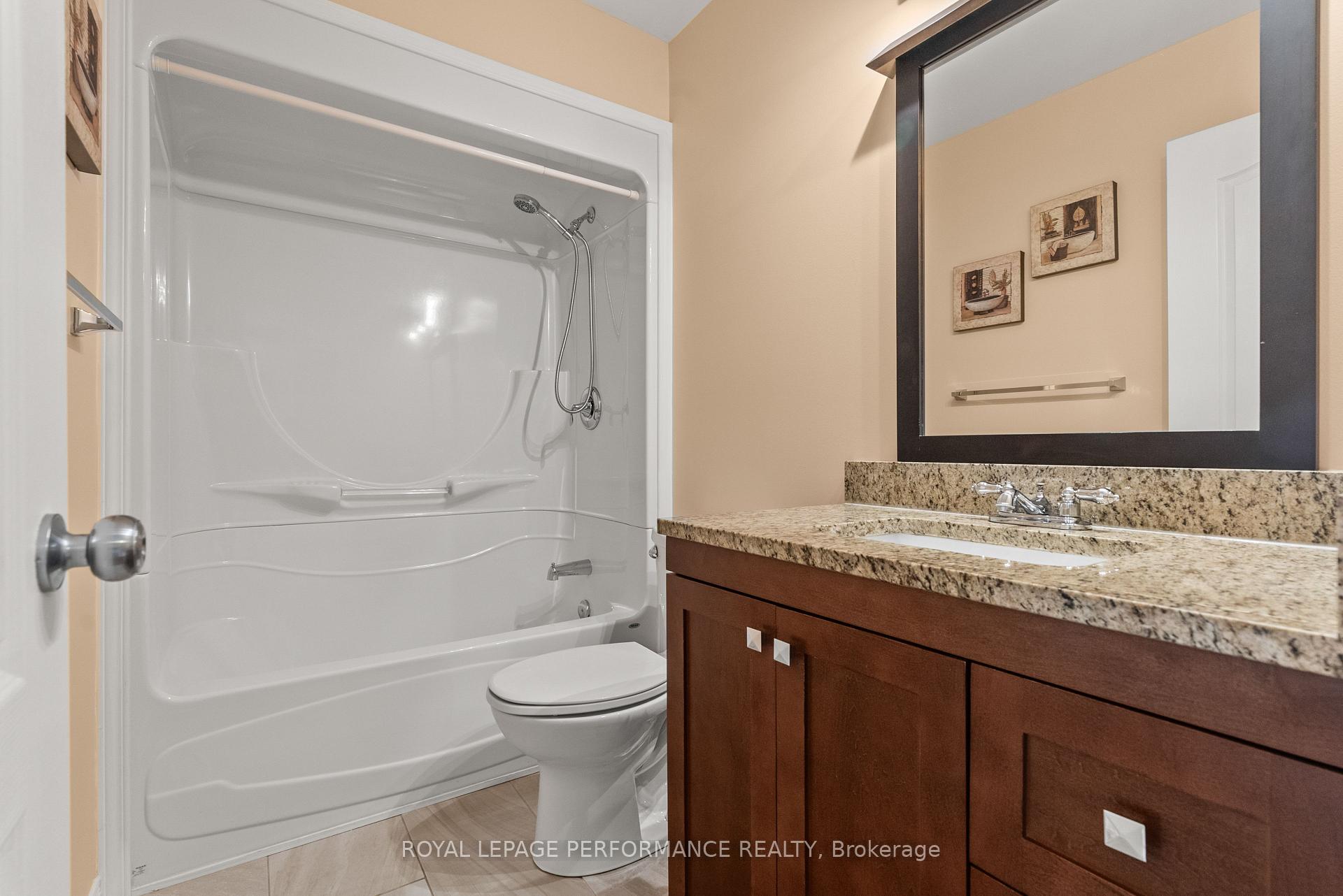 Photo 18 of Unit Unit #18, 1968 Colorado Lane, Ottawa, Orleans/Sunridge — HOMEH