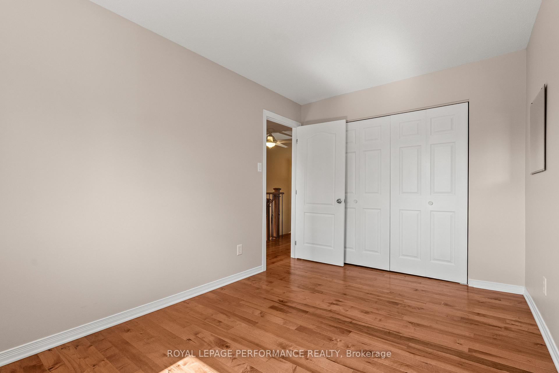 Photo 20 of Unit Unit #18, 1968 Colorado Lane, Ottawa, Orleans/Sunridge — HOMEH