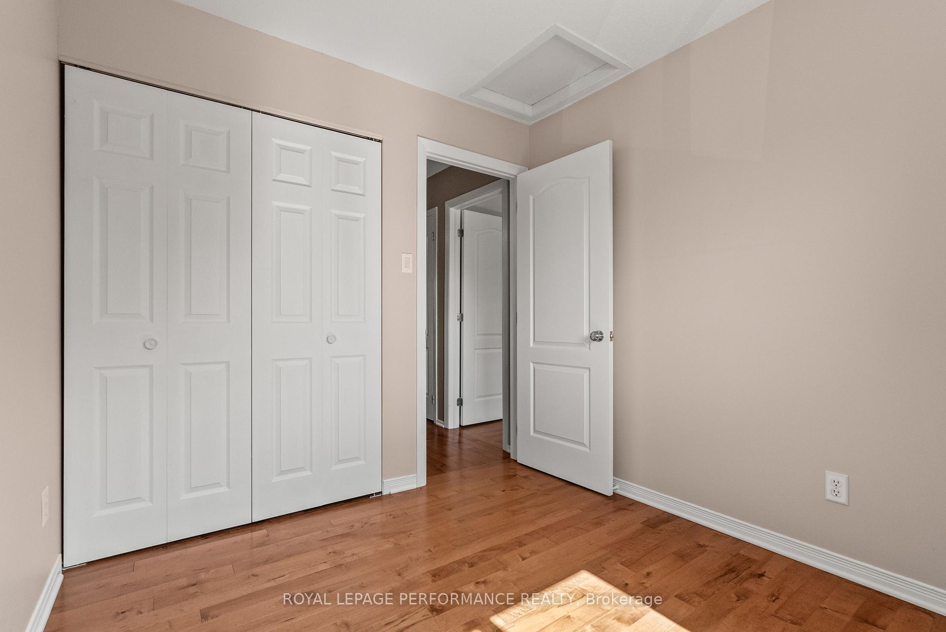 Photo 22 of Unit Unit #18, 1968 Colorado Lane, Ottawa, Orleans/Sunridge — HOMEH