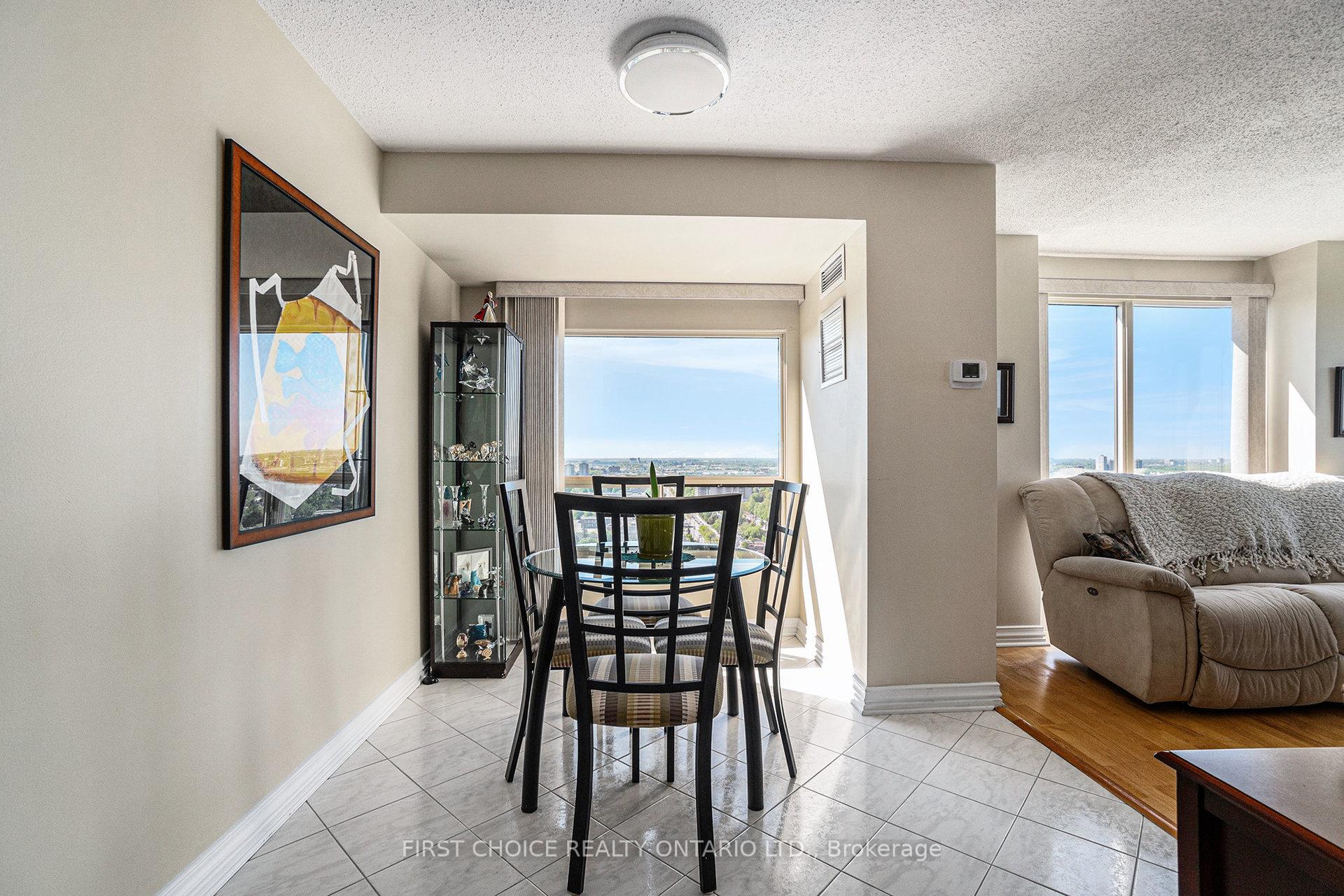 Photo 4 of Unit 2405, 545 St Laurent Boulevard, Ottawa, Viscount Alexander Park — HOMEH