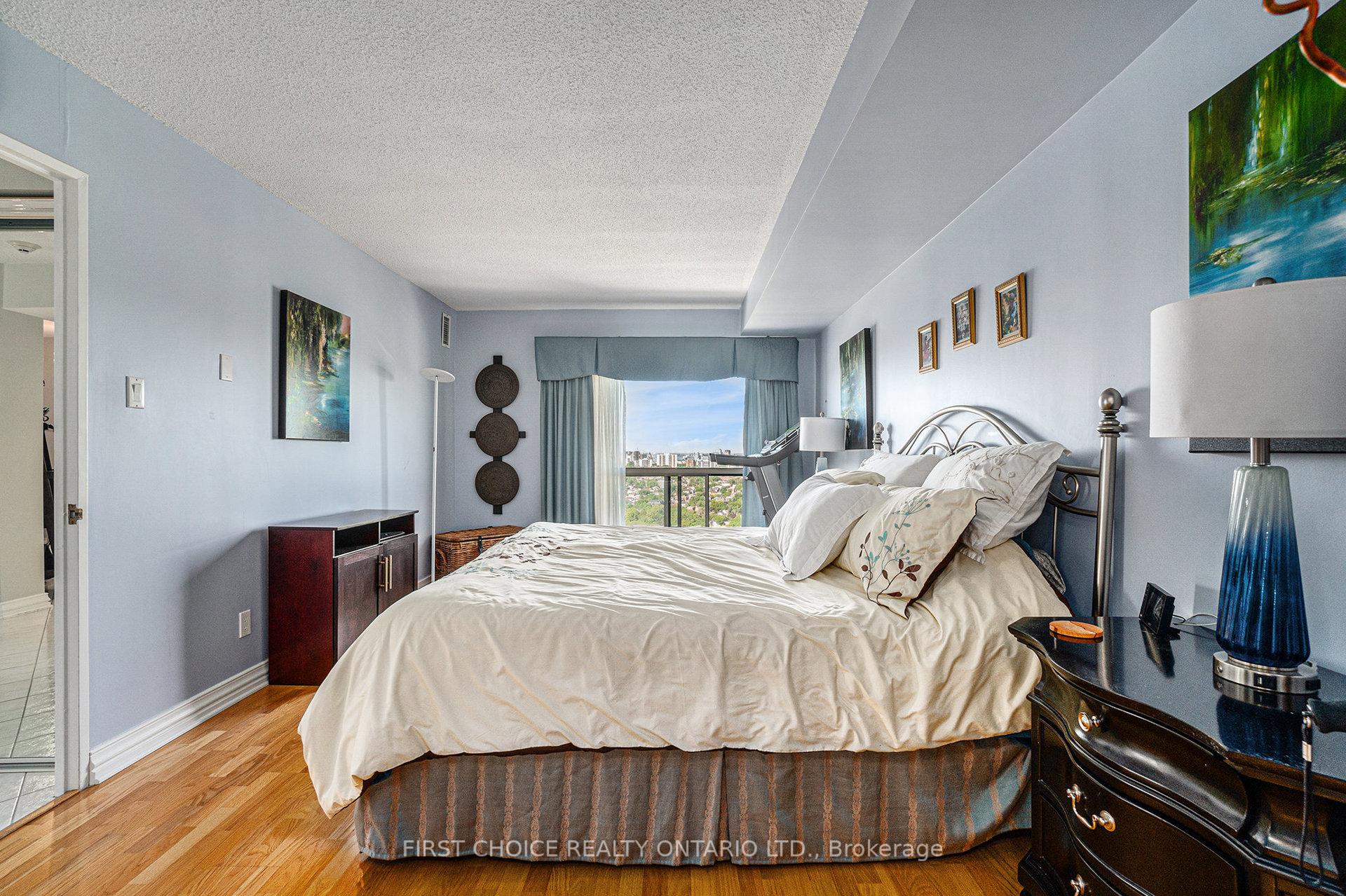 Photo 20 of Unit 2405, 545 St Laurent Boulevard, Ottawa, Viscount Alexander Park — HOMEH