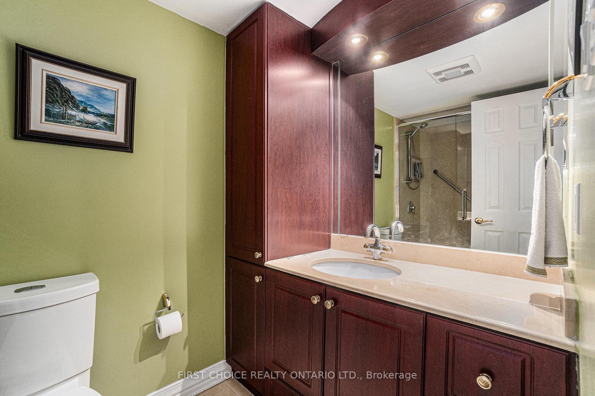 Photo 24 of Unit 2405, 545 St Laurent Boulevard, Ottawa, Viscount Alexander Park — HOMEH